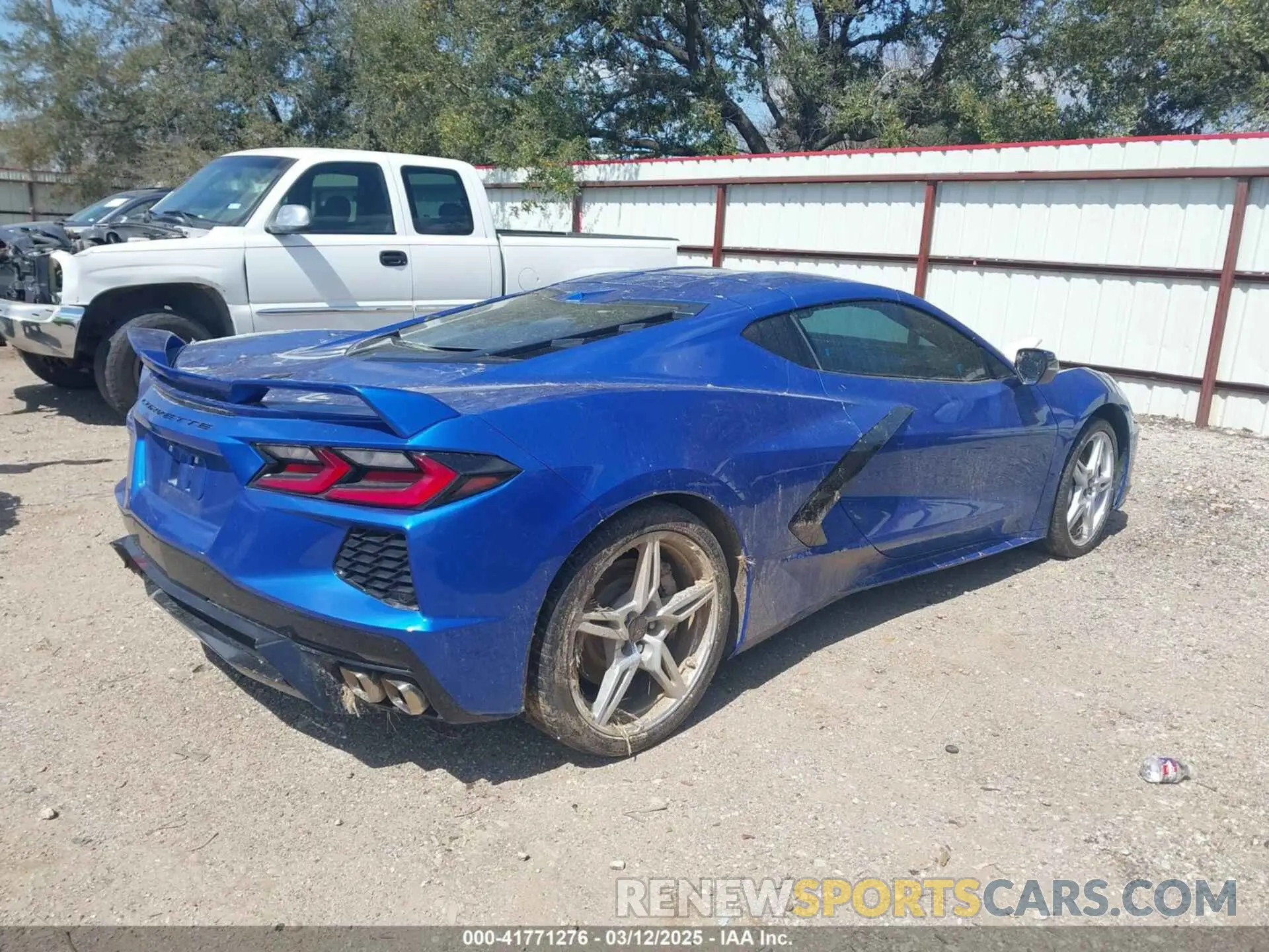 4 Photograph of a damaged car 1G1YC2D45N5110838 CHEVROLET CORVETTE STINGRAY 2022