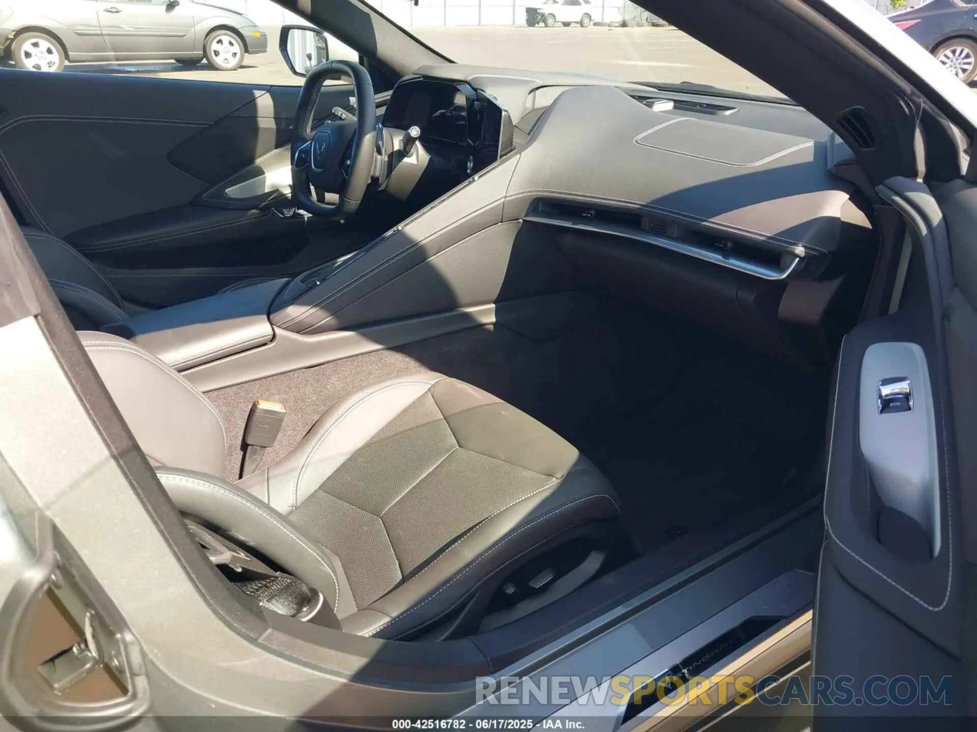 5 Photograph of a damaged car 1G1YA2D48P5135449 CHEVROLET CORVETTE STINGRAY 2023