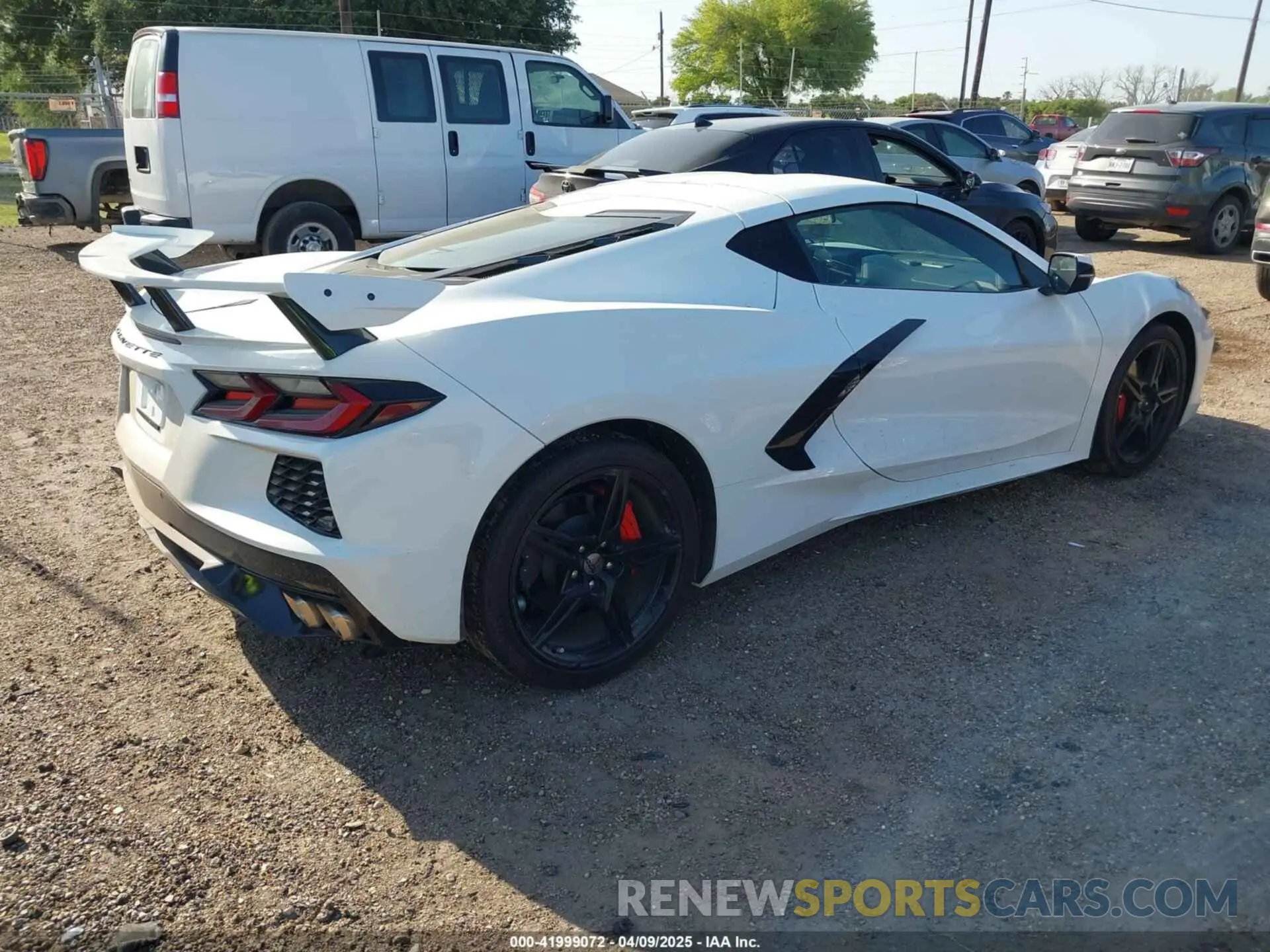 4 Photograph of a damaged car 1G1YA2D49P5124329 CHEVROLET CORVETTE STINGRAY 2023