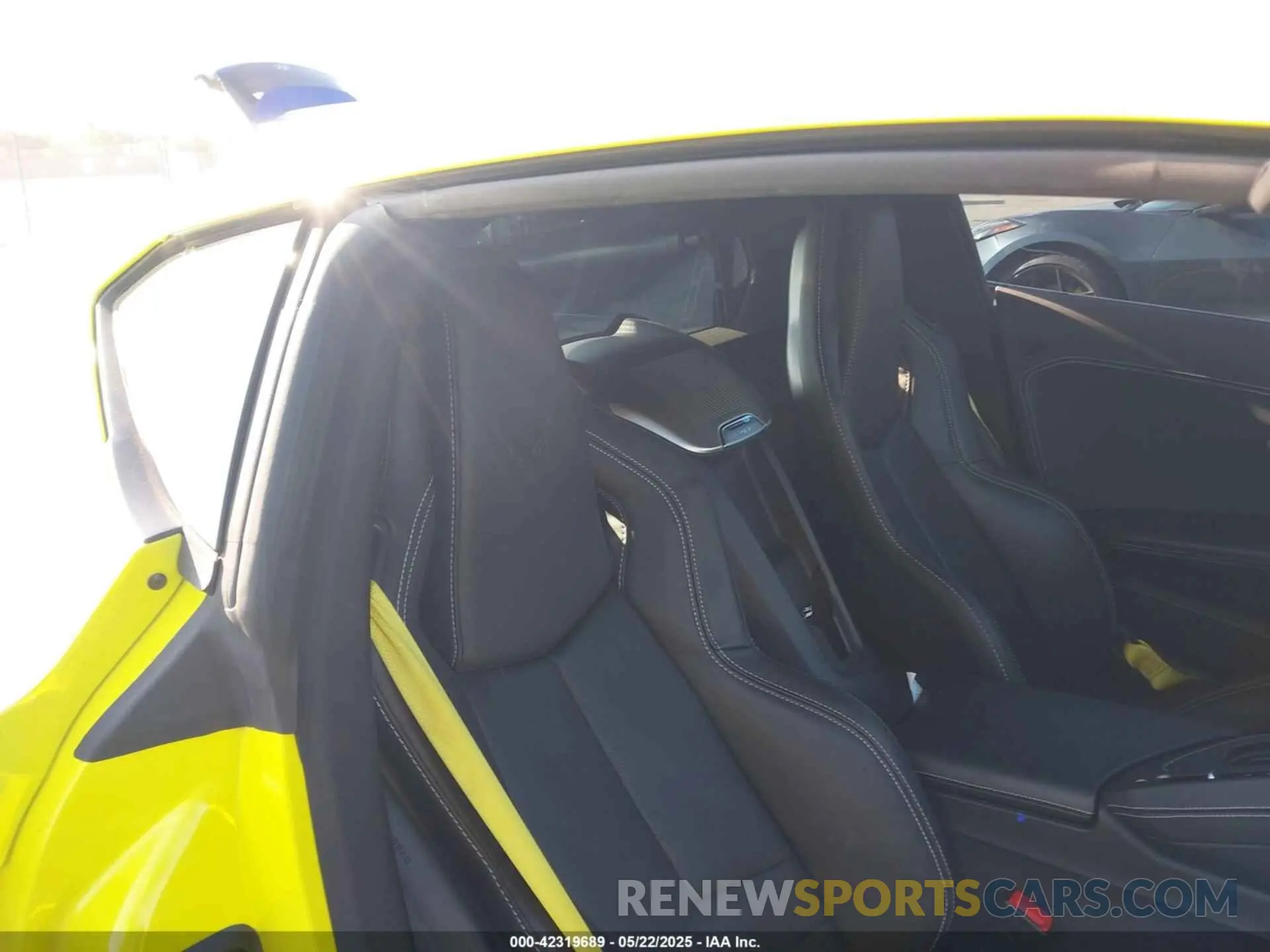 8 Photograph of a damaged car 1G1YB2D40P5111501 CHEVROLET CORVETTE STINGRAY 2023