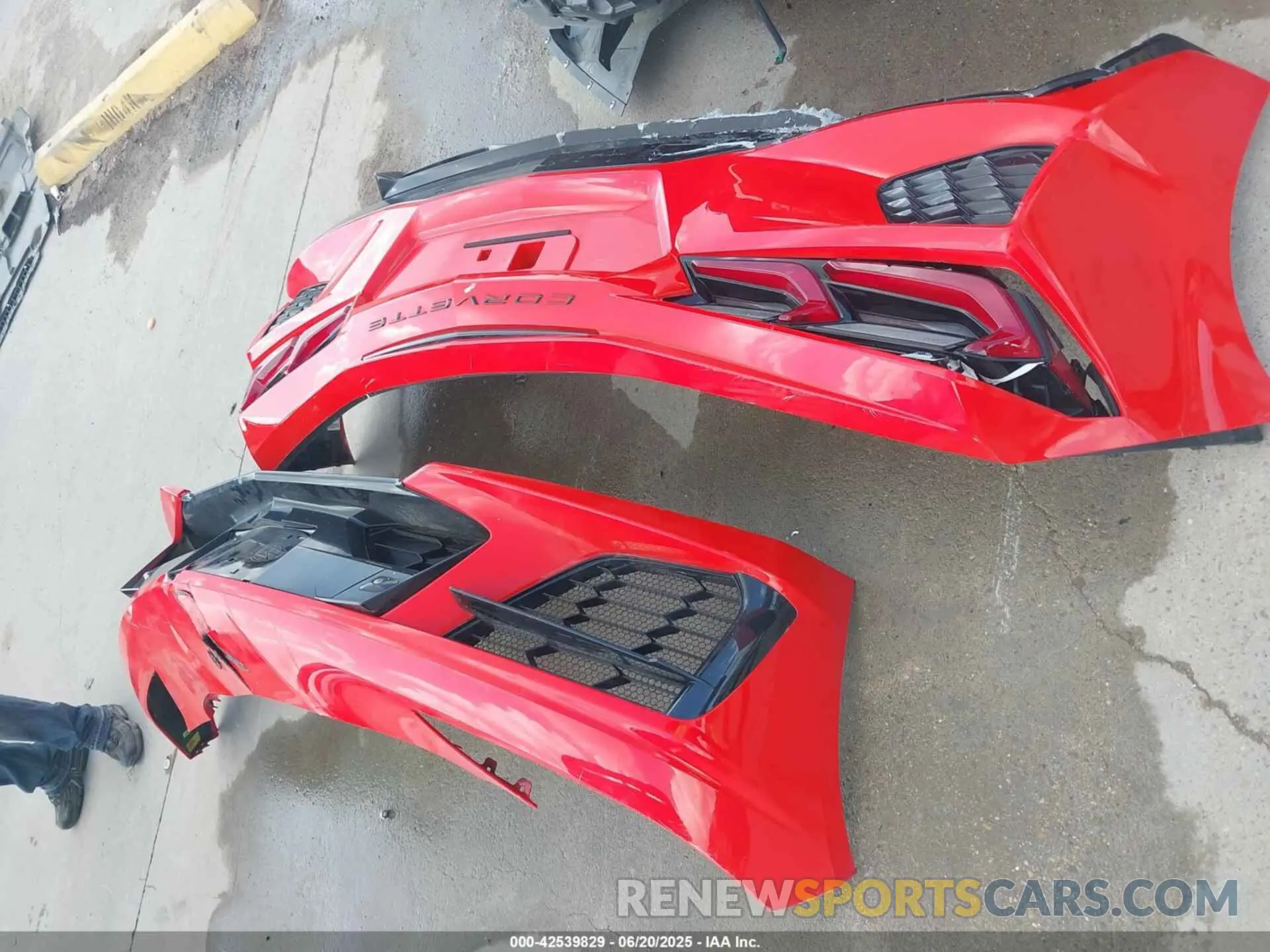 20 Photograph of a damaged car 1G1YB3D44P5126055 CHEVROLET CORVETTE STINGRAY 2023