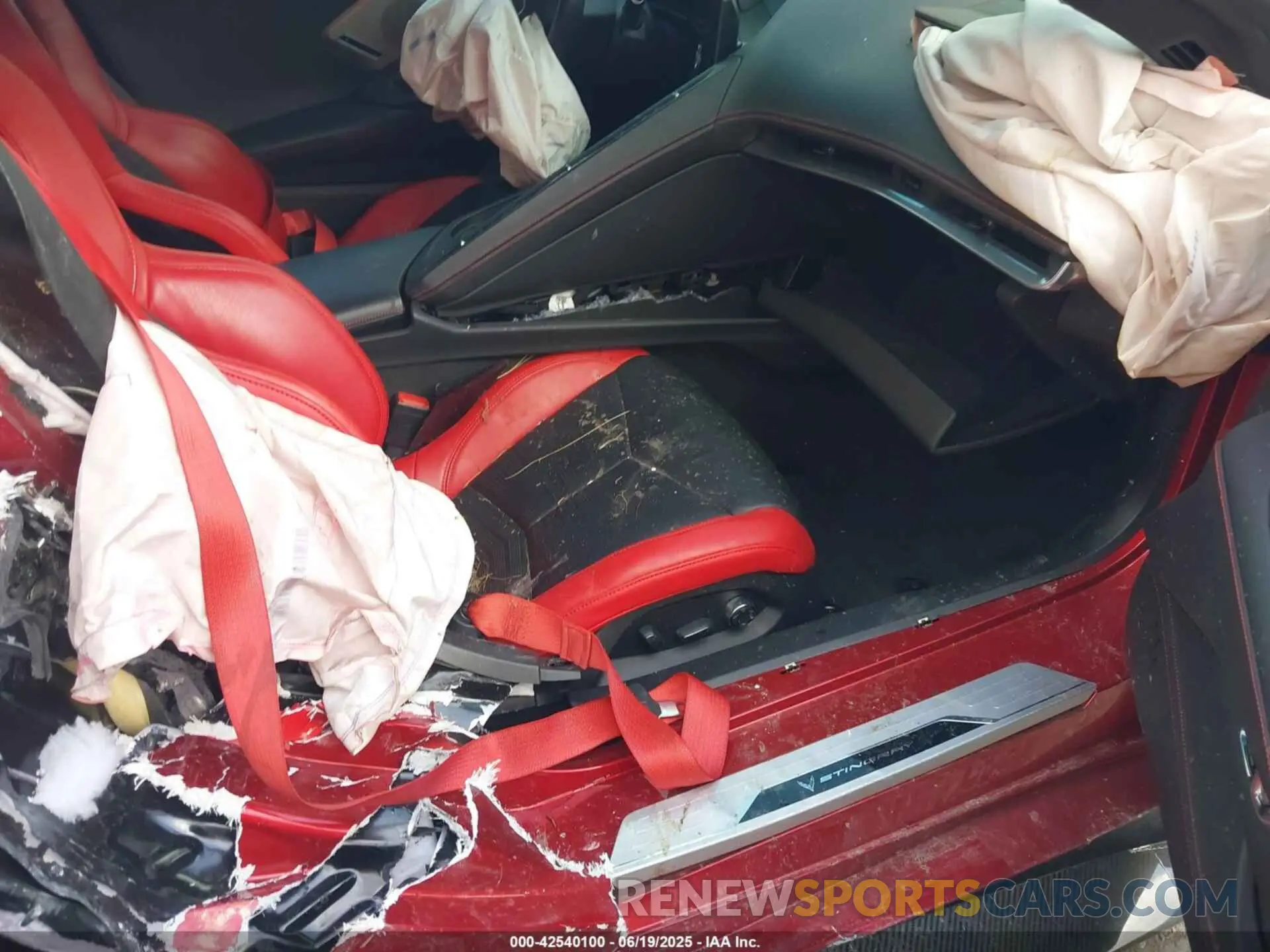 5 Photograph of a damaged car 1G1YC3D41P5102552 CHEVROLET CORVETTE STINGRAY 2023