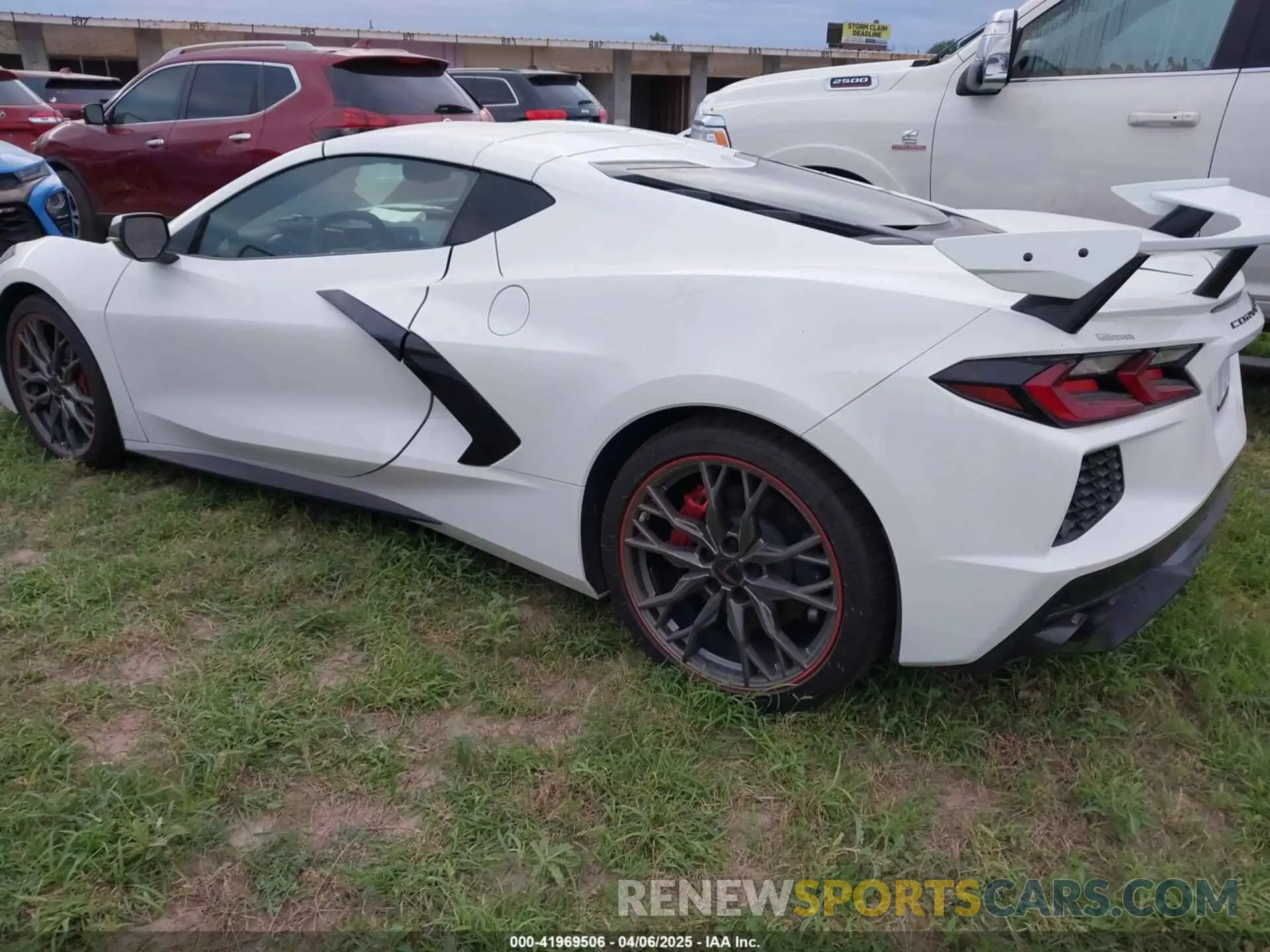3 Photograph of a damaged car 1G1YA2D44R5107537 CHEVROLET CORVETTE STINGRAY 2024