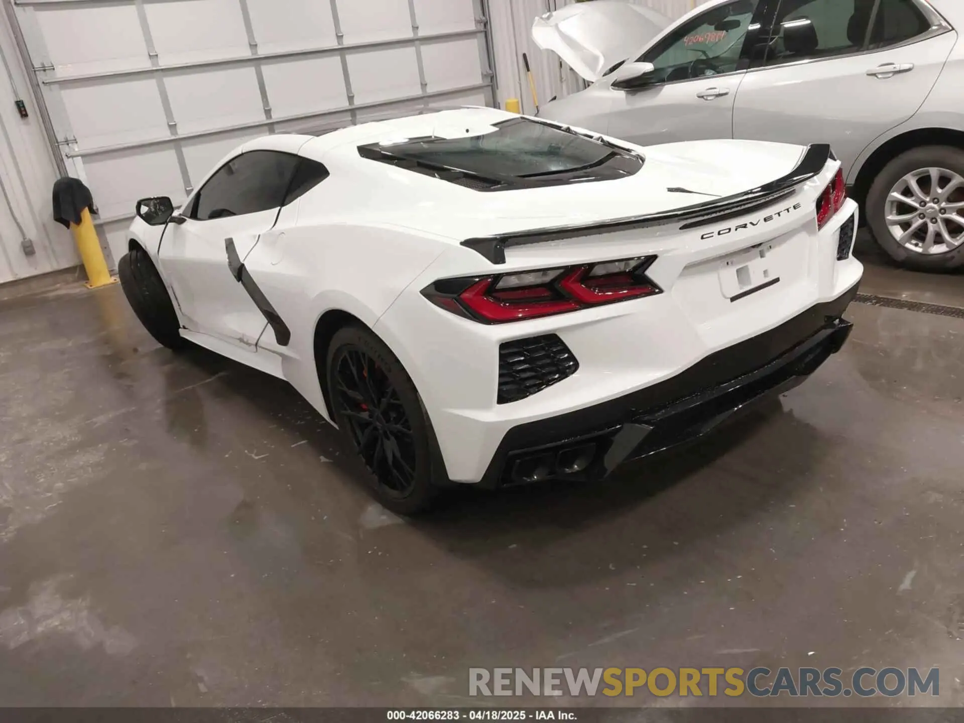 3 Photograph of a damaged car 1G1YA2D44R5127108 CHEVROLET CORVETTE STINGRAY 2024