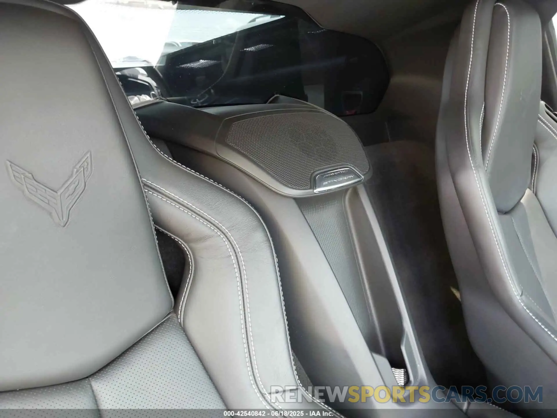 8 Photograph of a damaged car 1G1YA2D48R5116919 CHEVROLET CORVETTE STINGRAY 2024