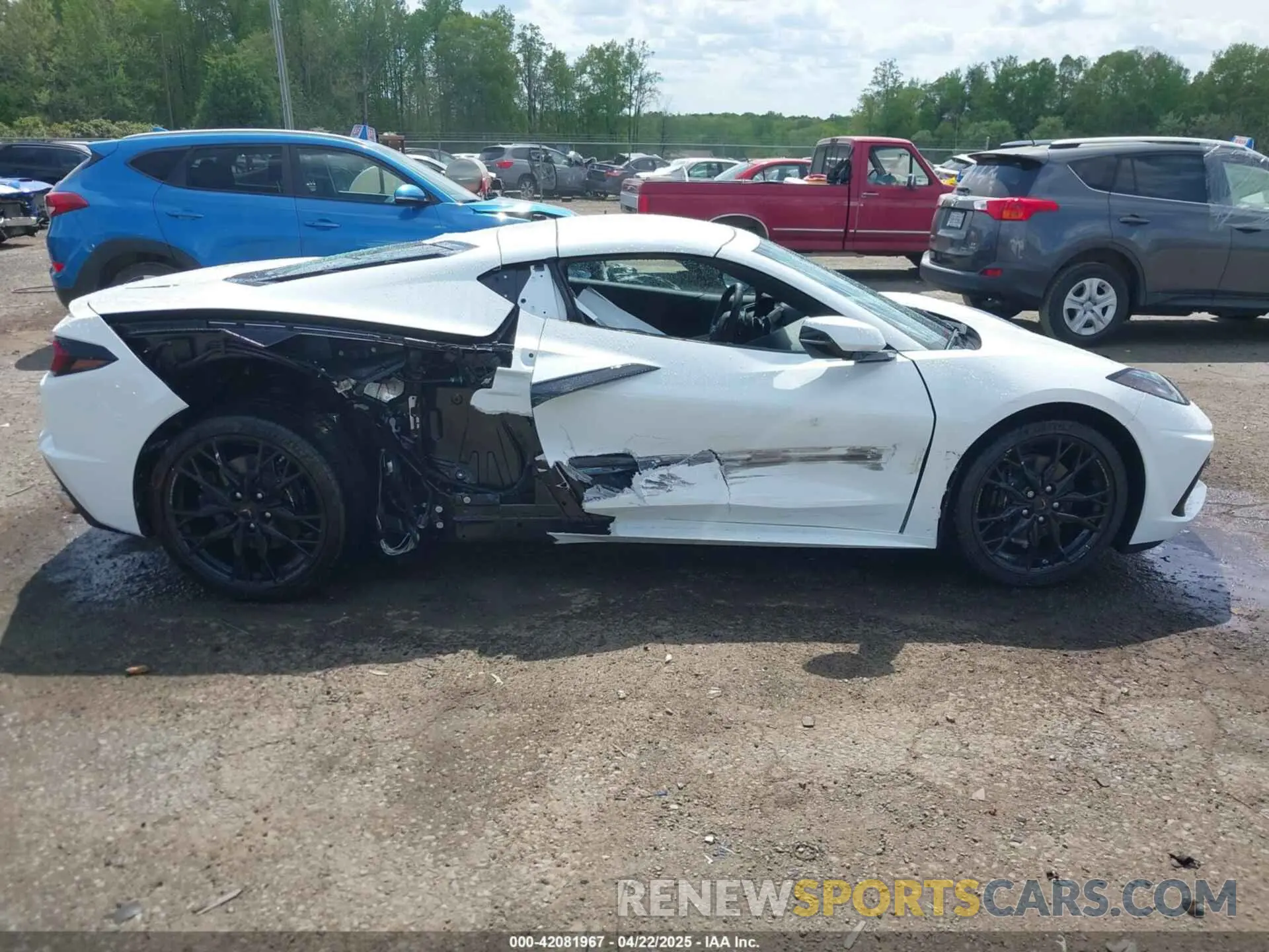 6 Photograph of a damaged car 1G1YA2D49S5107572 CHEVROLET CORVETTE STINGRAY 2025