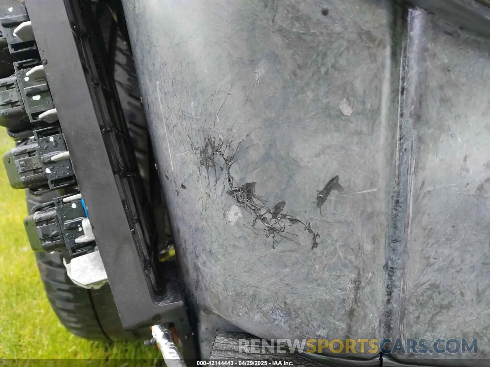 18 Photograph of a damaged car 1G1YB2D44S5100705 CHEVROLET CORVETTE STINGRAY 2025