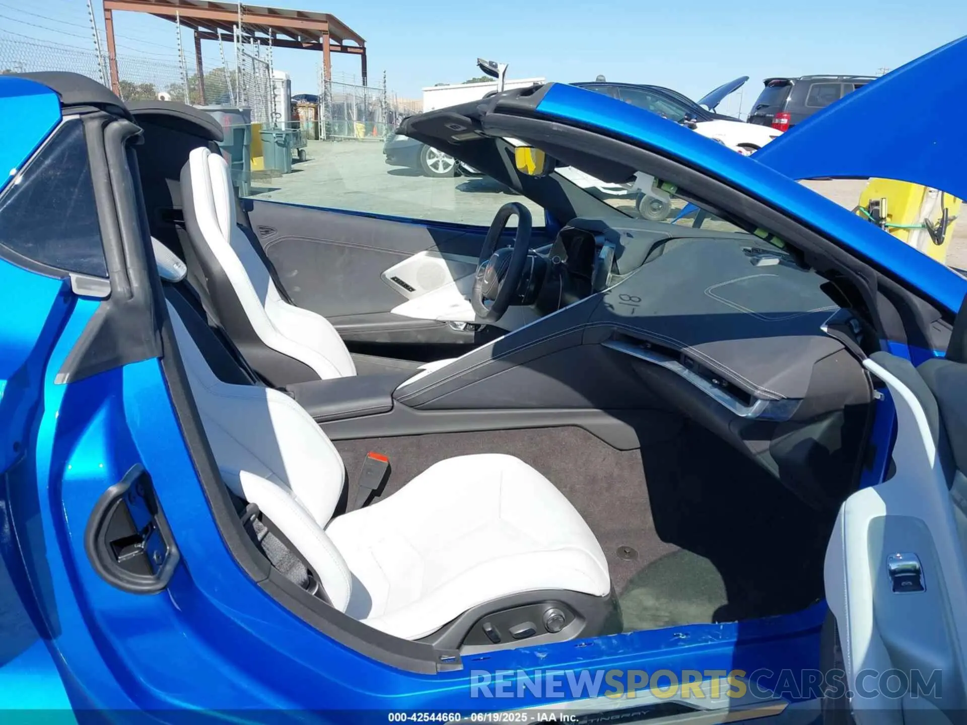 5 Photograph of a damaged car 1G1YB3D48S5103760 CHEVROLET CORVETTE STINGRAY 2025