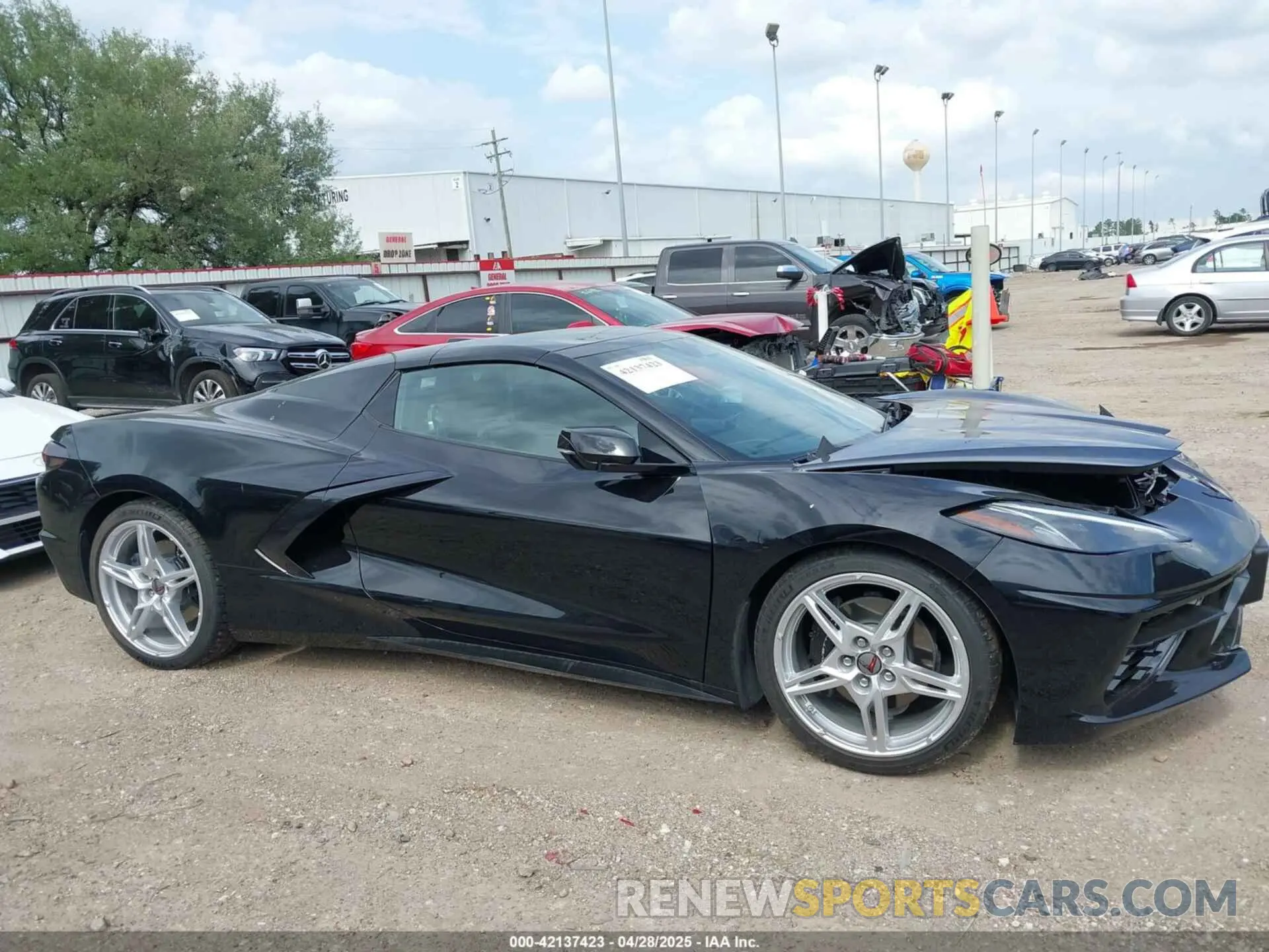 13 Photograph of a damaged car 1G1YC3D47S5106663 CHEVROLET CORVETTE STINGRAY 2025