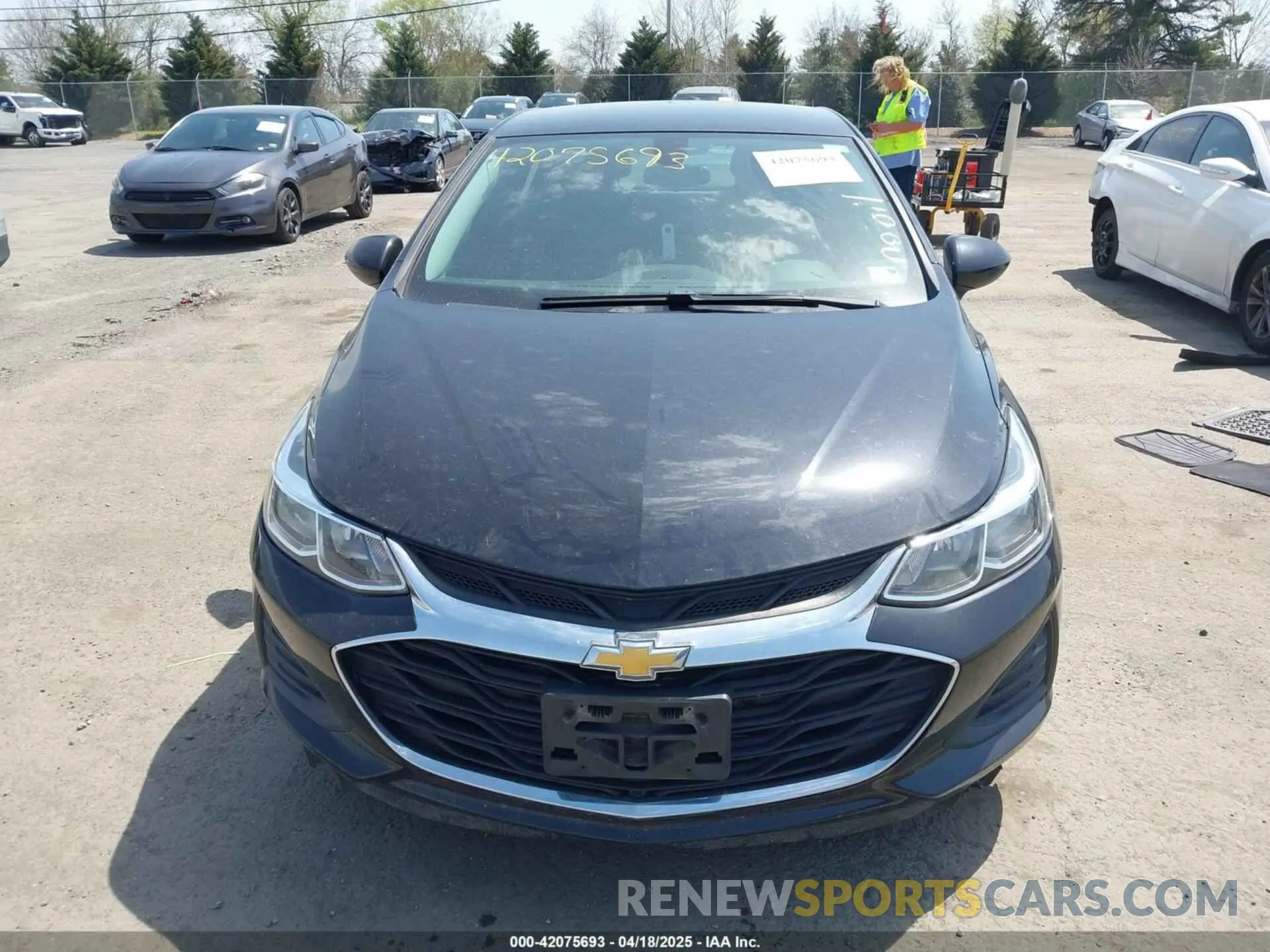 12 Photograph of a damaged car 1G1BC5SM0K7133972 CHEVROLET CRUZE 2019