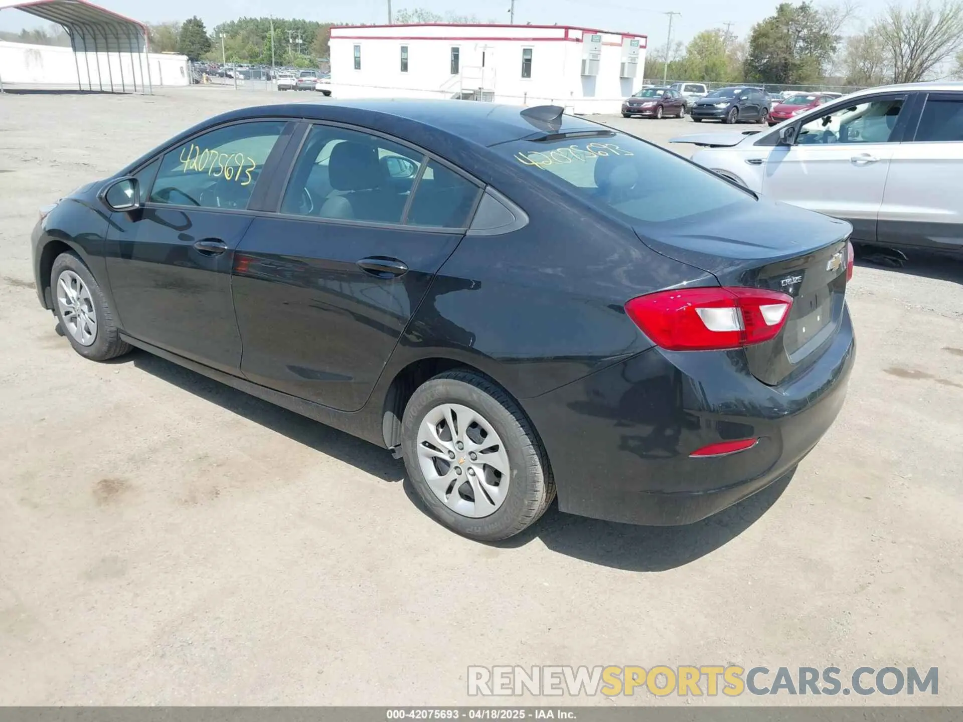 3 Photograph of a damaged car 1G1BC5SM0K7133972 CHEVROLET CRUZE 2019