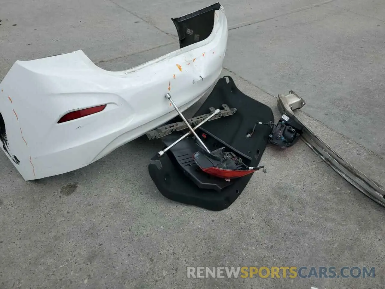 12 Photograph of a damaged car 1G1BC5SM0K7150304 CHEVROLET CRUZE 2019