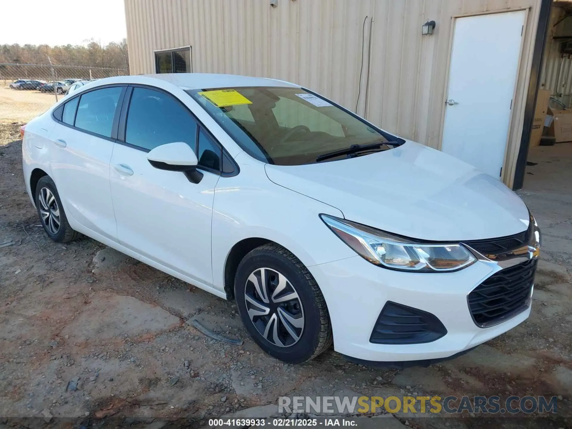 1 Photograph of a damaged car 1G1BC5SM0K7150576 CHEVROLET CRUZE 2019