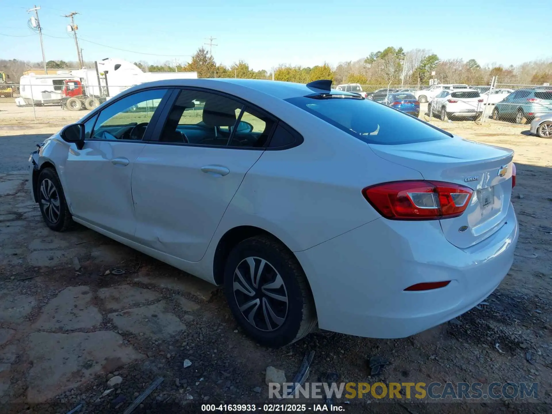 3 Photograph of a damaged car 1G1BC5SM0K7150576 CHEVROLET CRUZE 2019