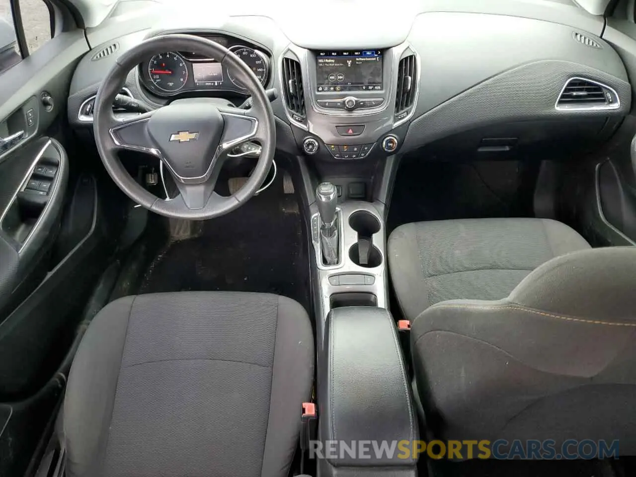 8 Photograph of a damaged car 1G1BC5SM0K7150691 CHEVROLET CRUZE 2019