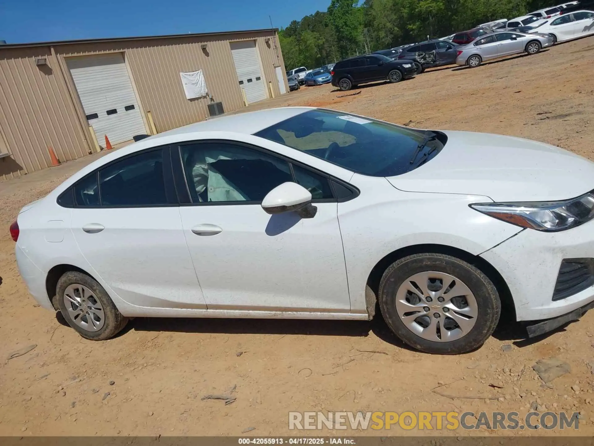13 Photograph of a damaged car 1G1BC5SM0K7151548 CHEVROLET CRUZE 2019
