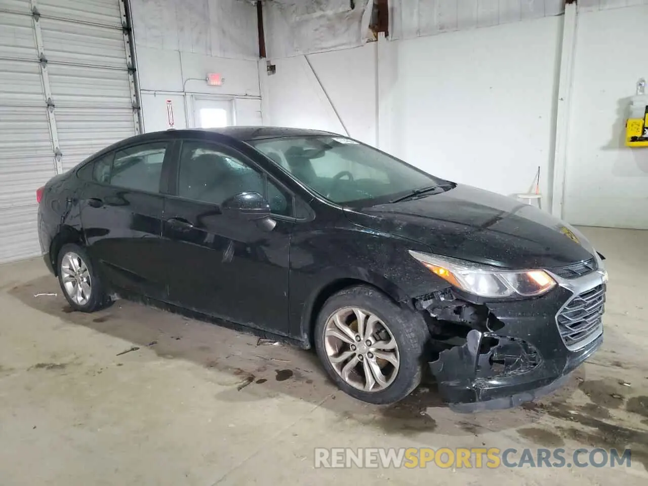 4 Photograph of a damaged car 1G1BC5SM1K7109714 CHEVROLET CRUZE 2019