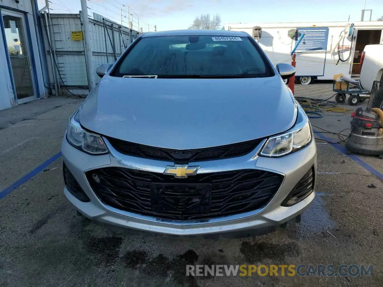 5 Photograph of a damaged car 1G1BC5SM1K7110863 CHEVROLET CRUZE 2019