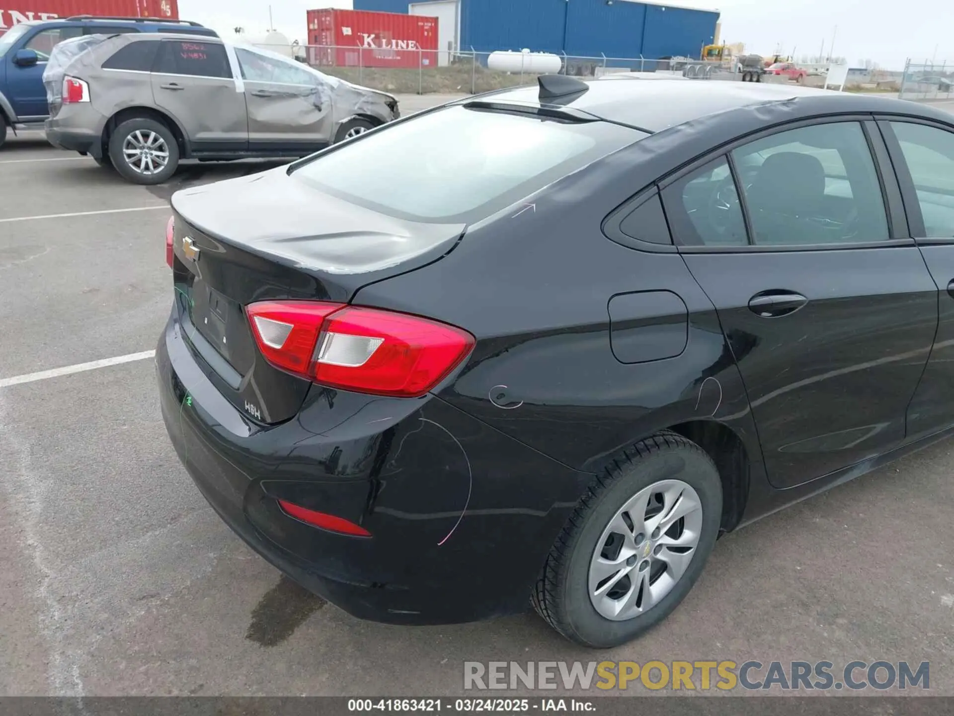 19 Photograph of a damaged car 1G1BC5SM1K7111611 CHEVROLET CRUZE 2019