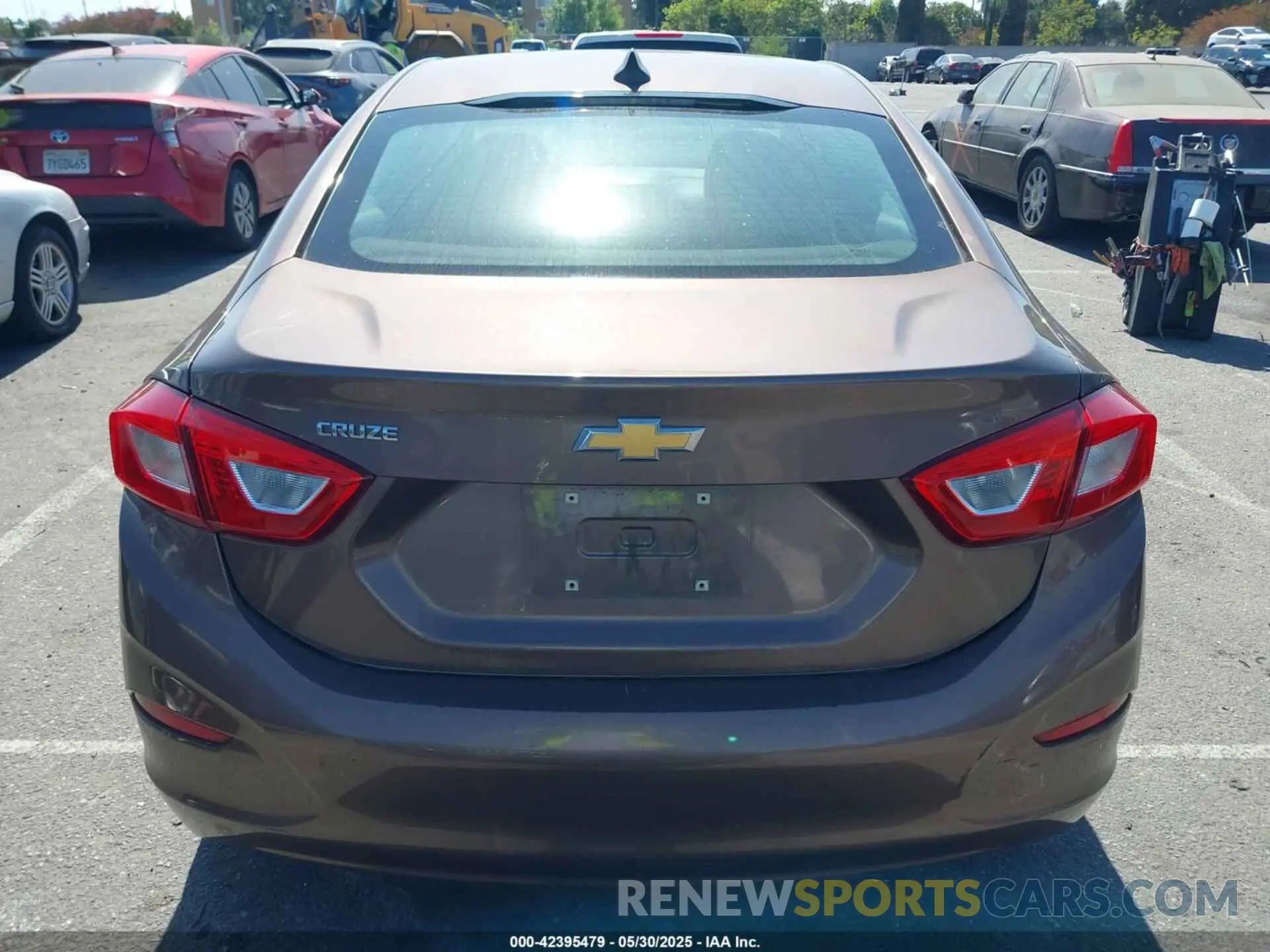 17 Photograph of a damaged car 1G1BC5SM1K7127999 CHEVROLET CRUZE 2019