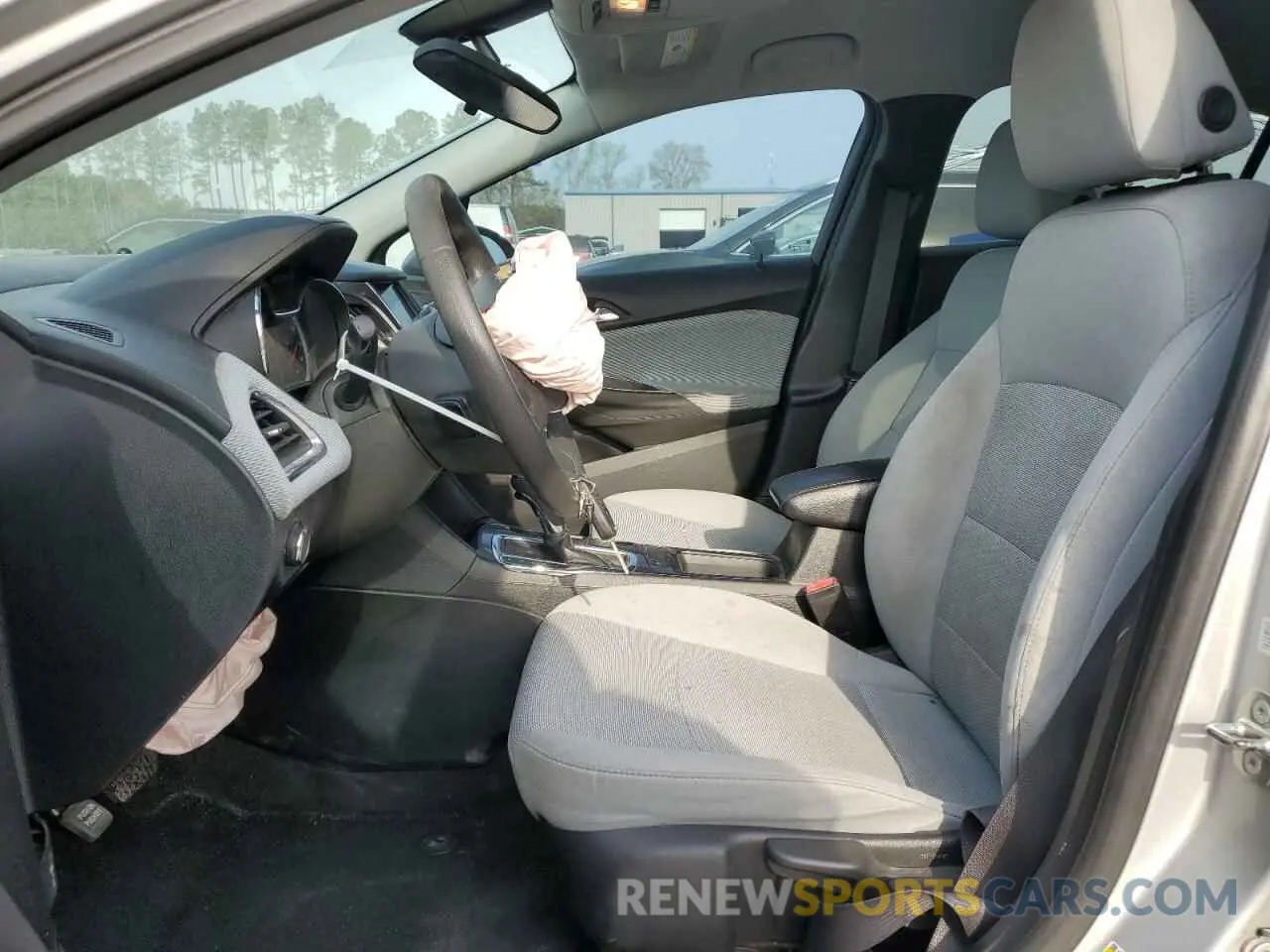 7 Photograph of a damaged car 1G1BC5SM1K7141174 CHEVROLET CRUZE 2019