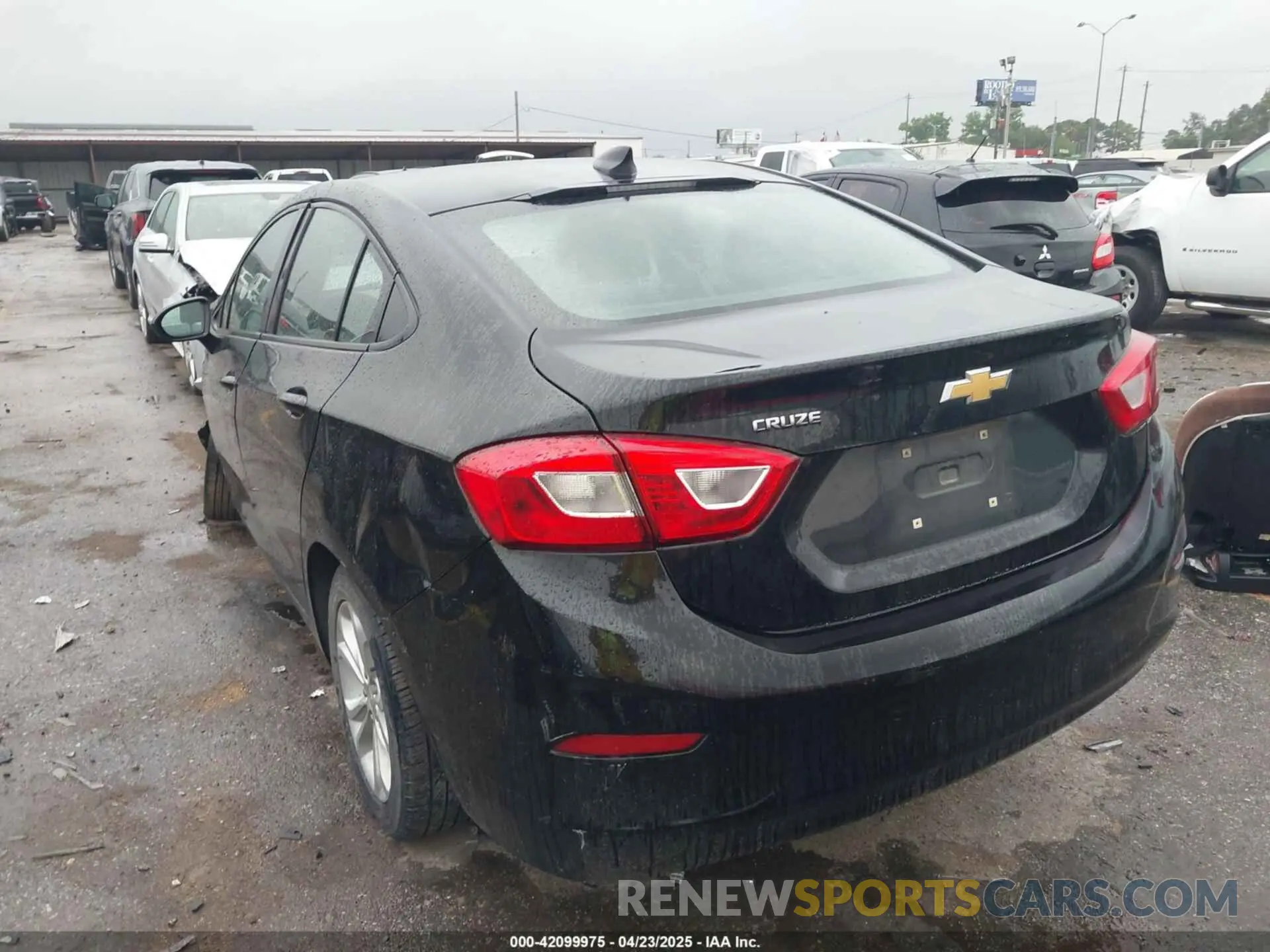 3 Photograph of a damaged car 1G1BC5SM2K7127249 CHEVROLET CRUZE 2019