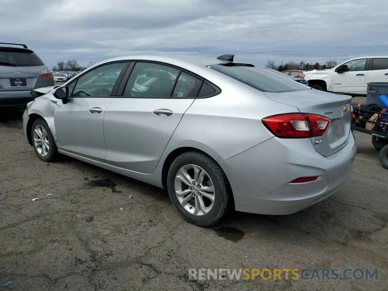 2 Photograph of a damaged car 1G1BC5SM2K7135626 CHEVROLET CRUZE 2019