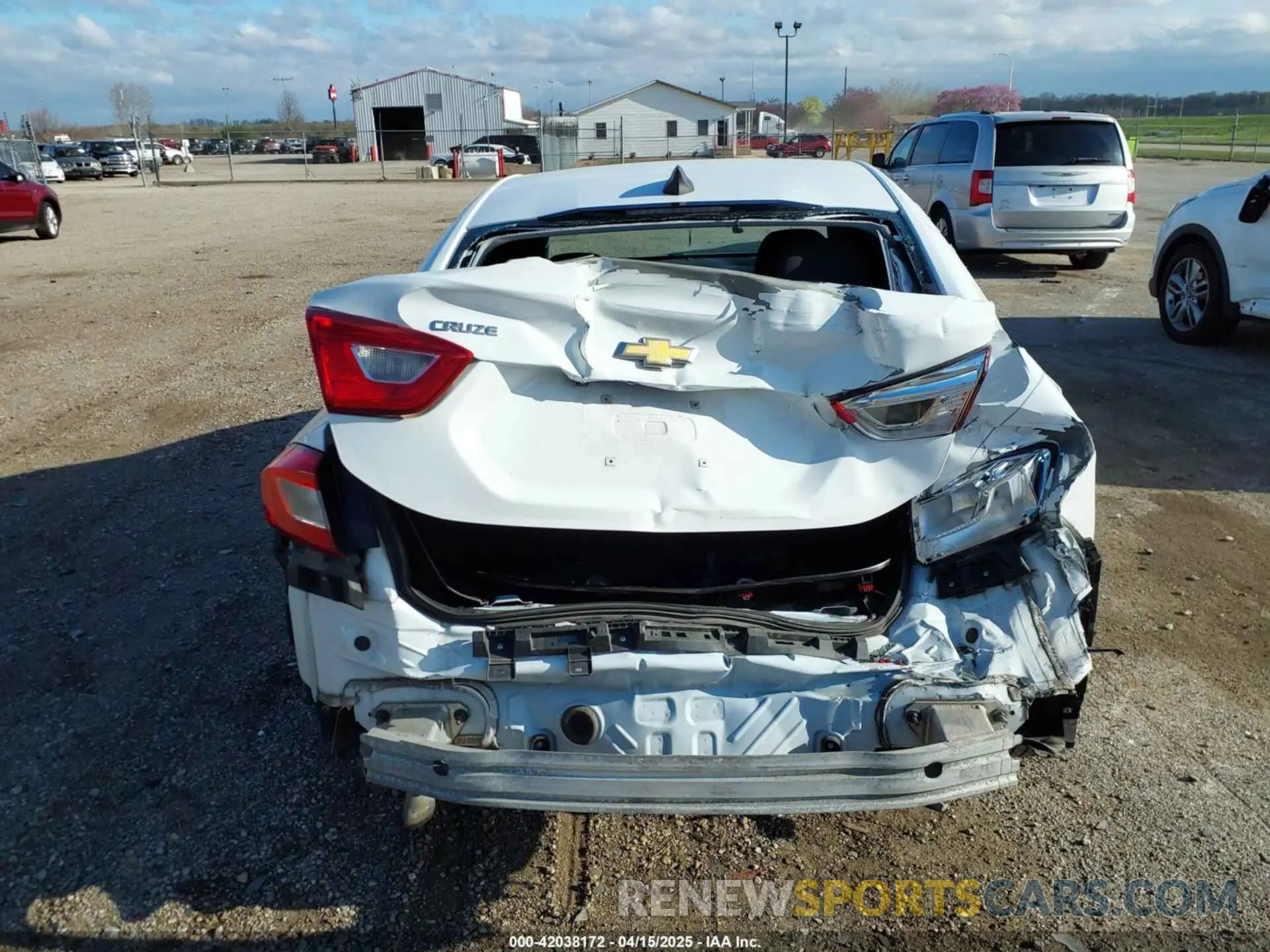 17 Photograph of a damaged car 1G1BC5SM2K7139126 CHEVROLET CRUZE 2019