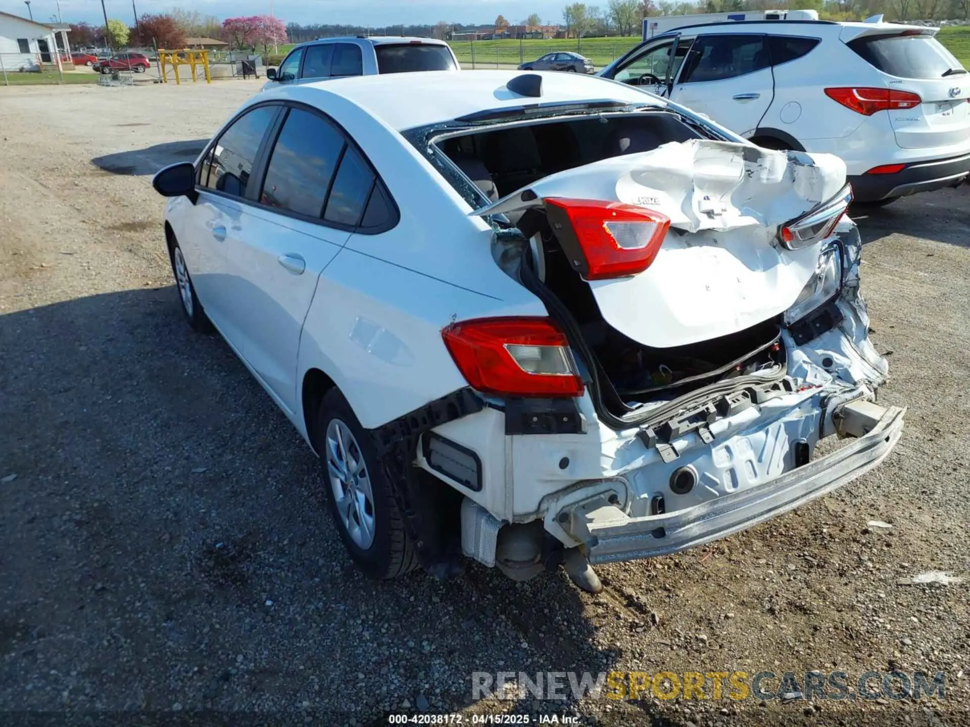 3 Photograph of a damaged car 1G1BC5SM2K7139126 CHEVROLET CRUZE 2019