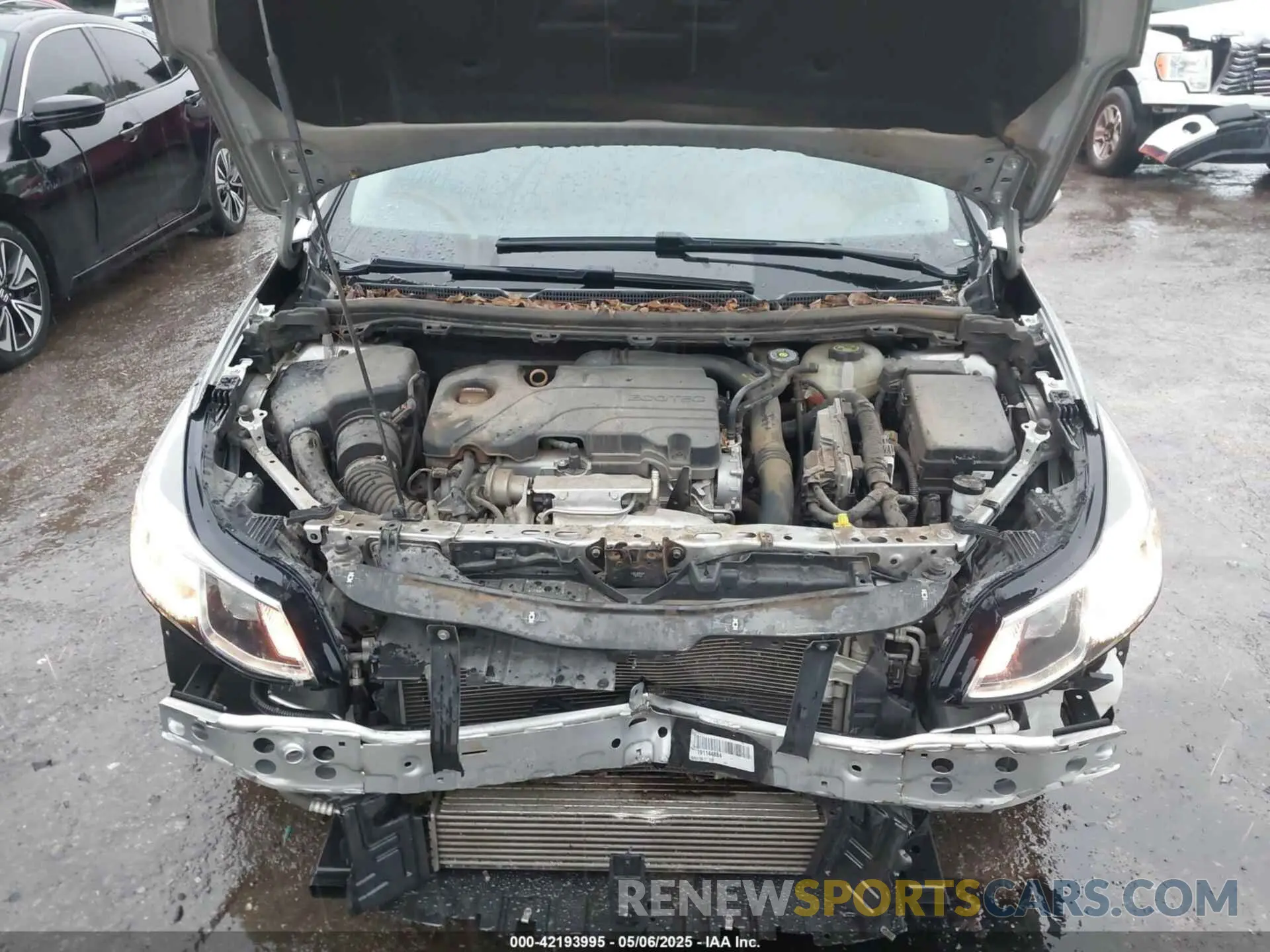 10 Photograph of a damaged car 1G1BC5SM2K7148943 CHEVROLET CRUZE 2019