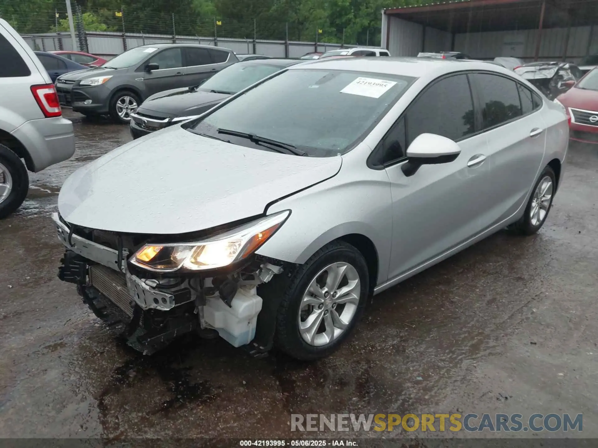 2 Photograph of a damaged car 1G1BC5SM2K7148943 CHEVROLET CRUZE 2019