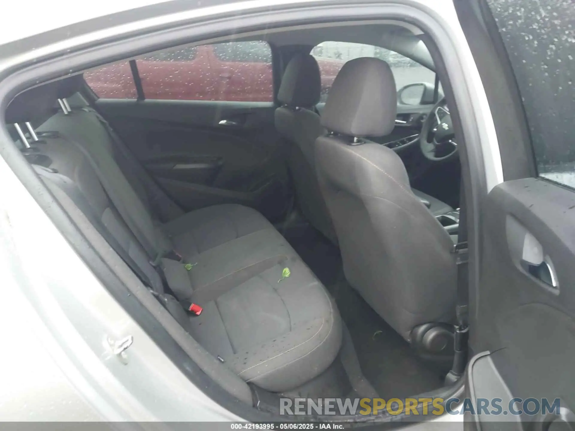 8 Photograph of a damaged car 1G1BC5SM2K7148943 CHEVROLET CRUZE 2019