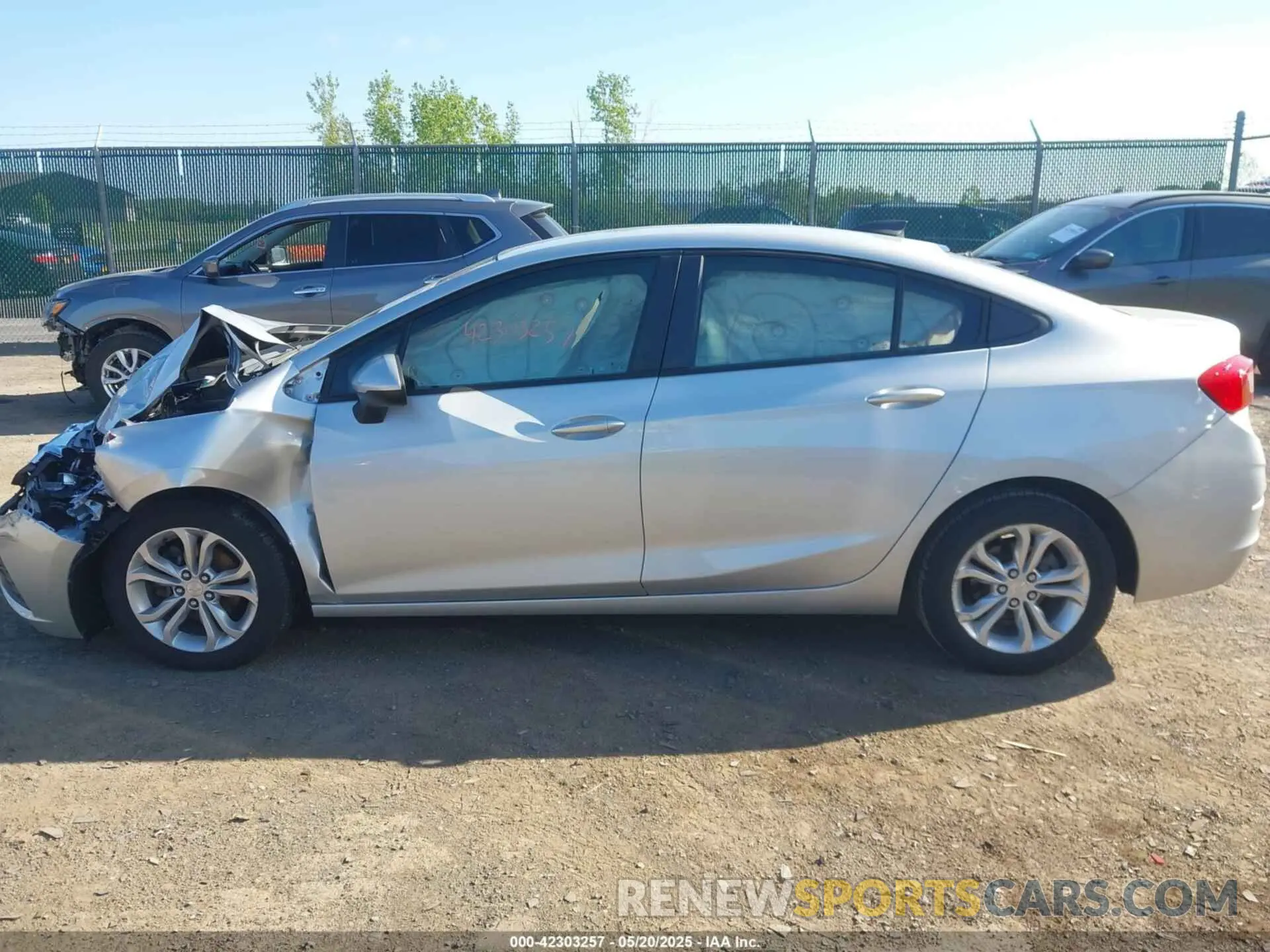14 Photograph of a damaged car 1G1BC5SM2K7151597 CHEVROLET CRUZE 2019