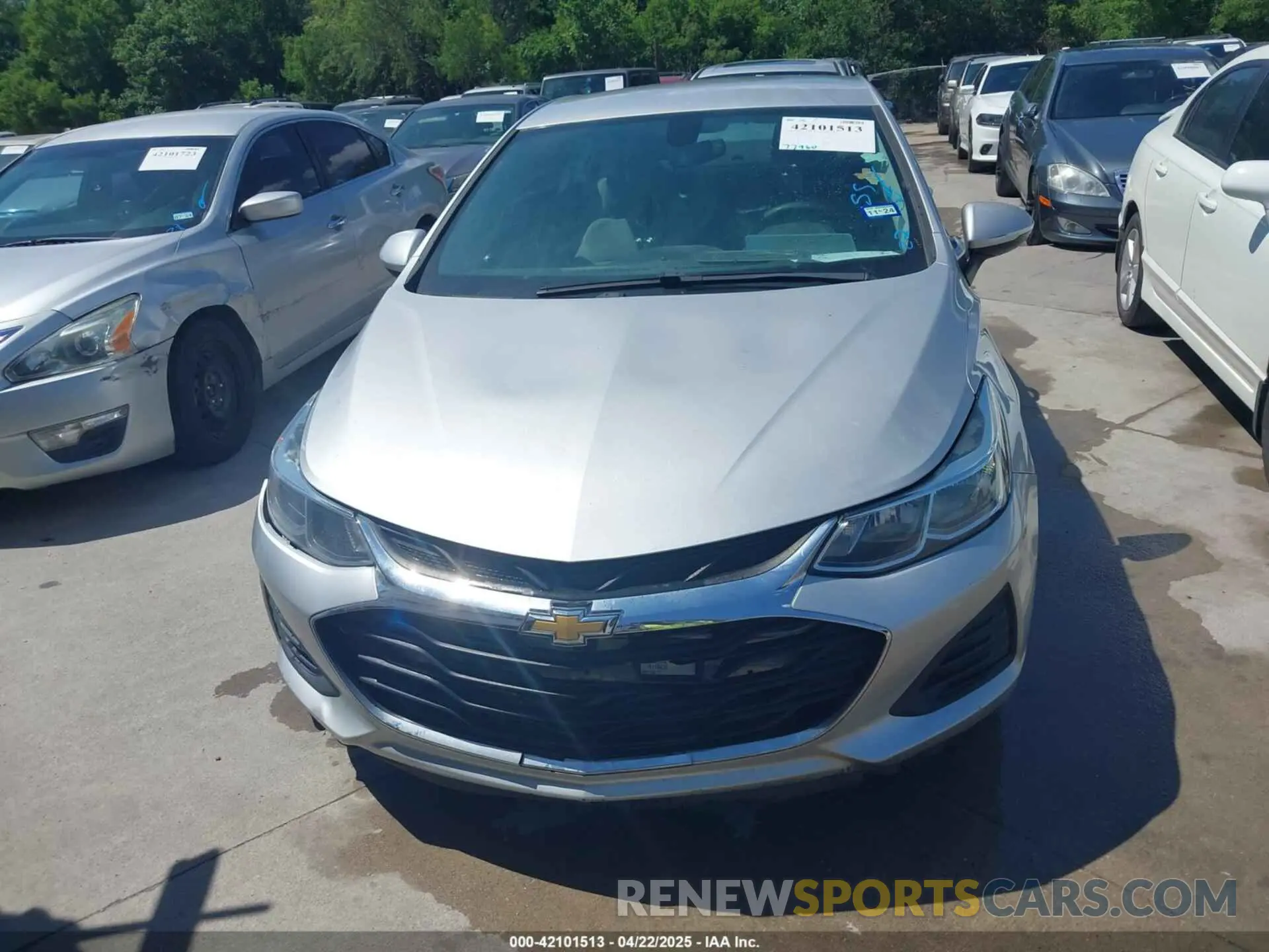 11 Photograph of a damaged car 1G1BC5SM3K7135697 CHEVROLET CRUZE 2019