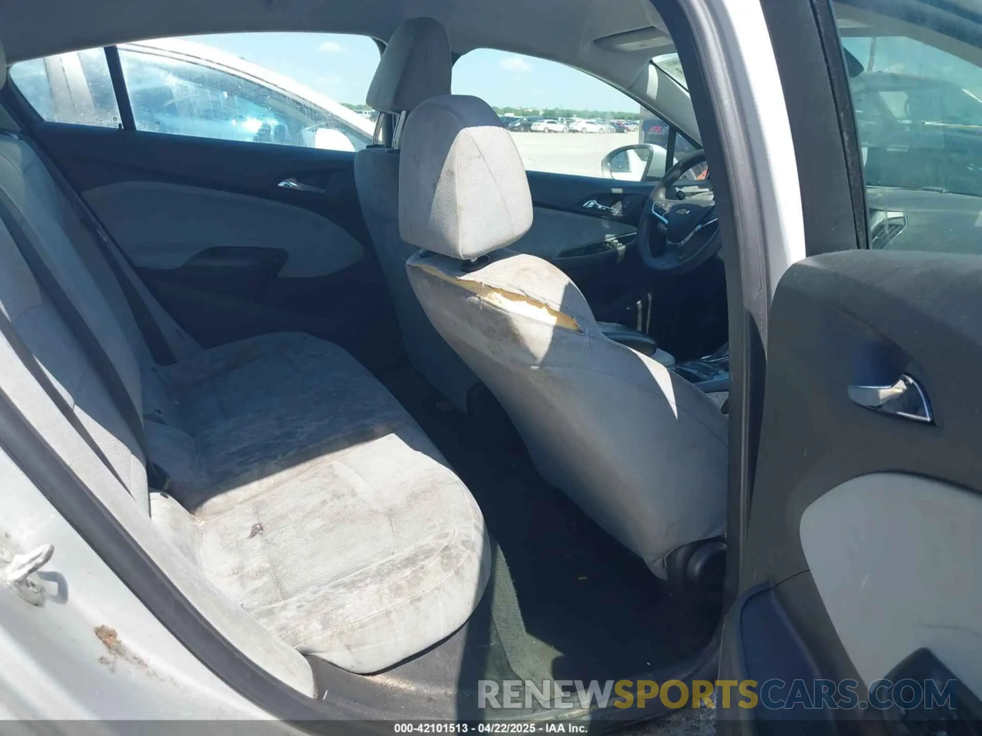 8 Photograph of a damaged car 1G1BC5SM3K7135697 CHEVROLET CRUZE 2019