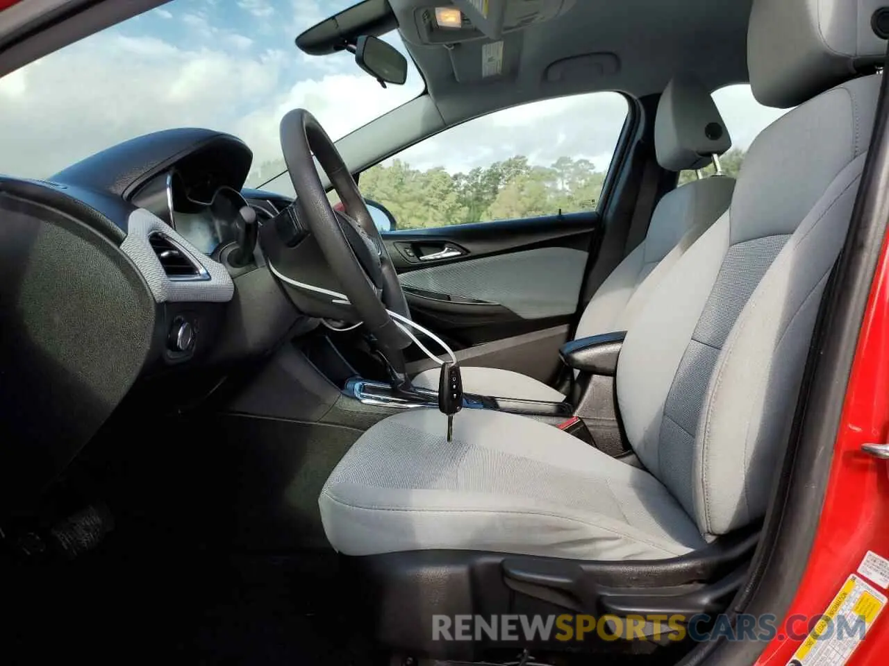 7 Photograph of a damaged car 1G1BC5SM3K7142276 CHEVROLET CRUZE 2019