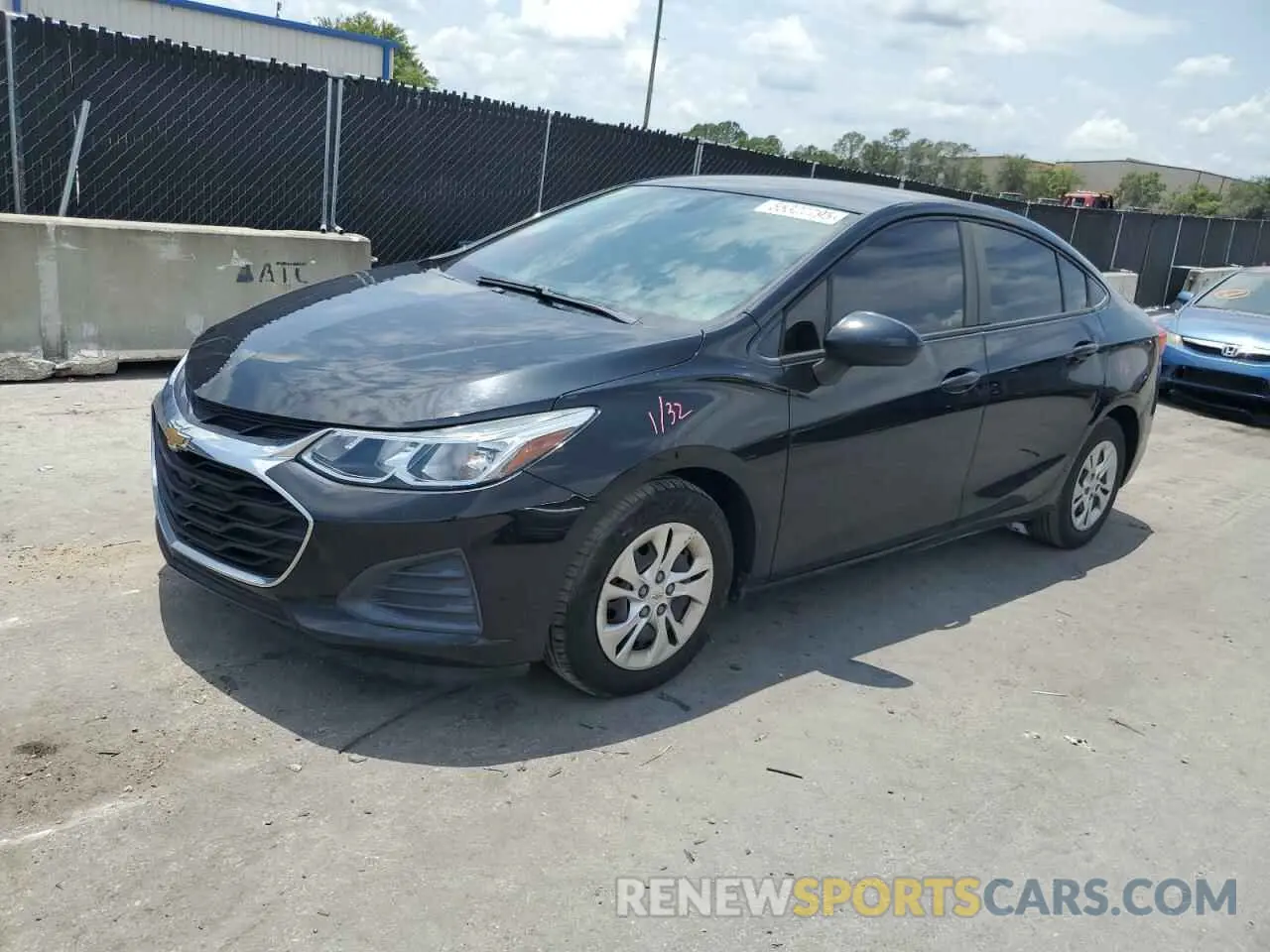 1 Photograph of a damaged car 1G1BC5SM3K7147252 CHEVROLET CRUZE 2019