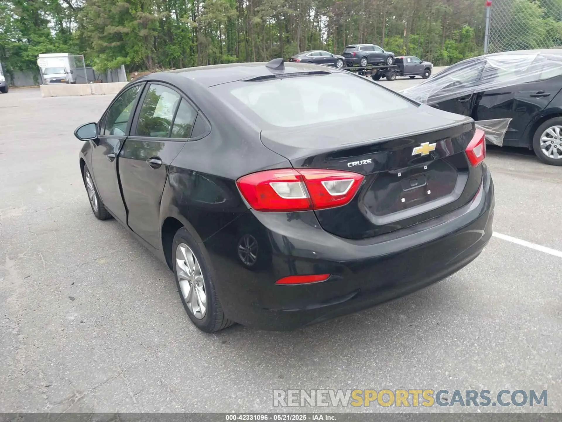 3 Photograph of a damaged car 1G1BC5SM3K7149292 CHEVROLET CRUZE 2019