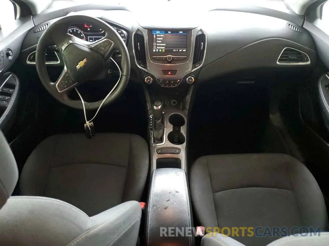 8 Photograph of a damaged car 1G1BC5SM3K7152399 CHEVROLET CRUZE 2019