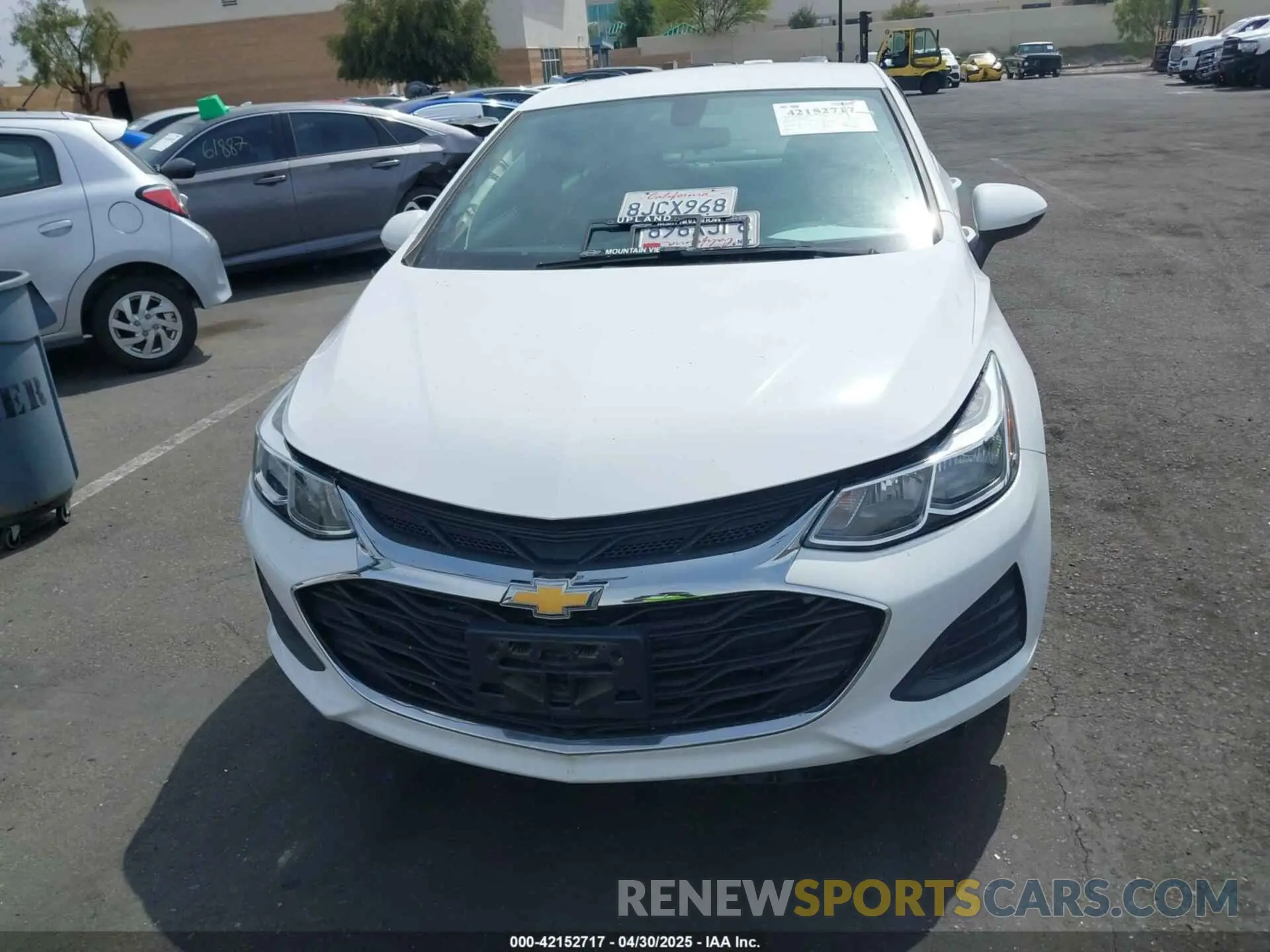 12 Photograph of a damaged car 1G1BC5SM4K7125115 CHEVROLET CRUZE 2019
