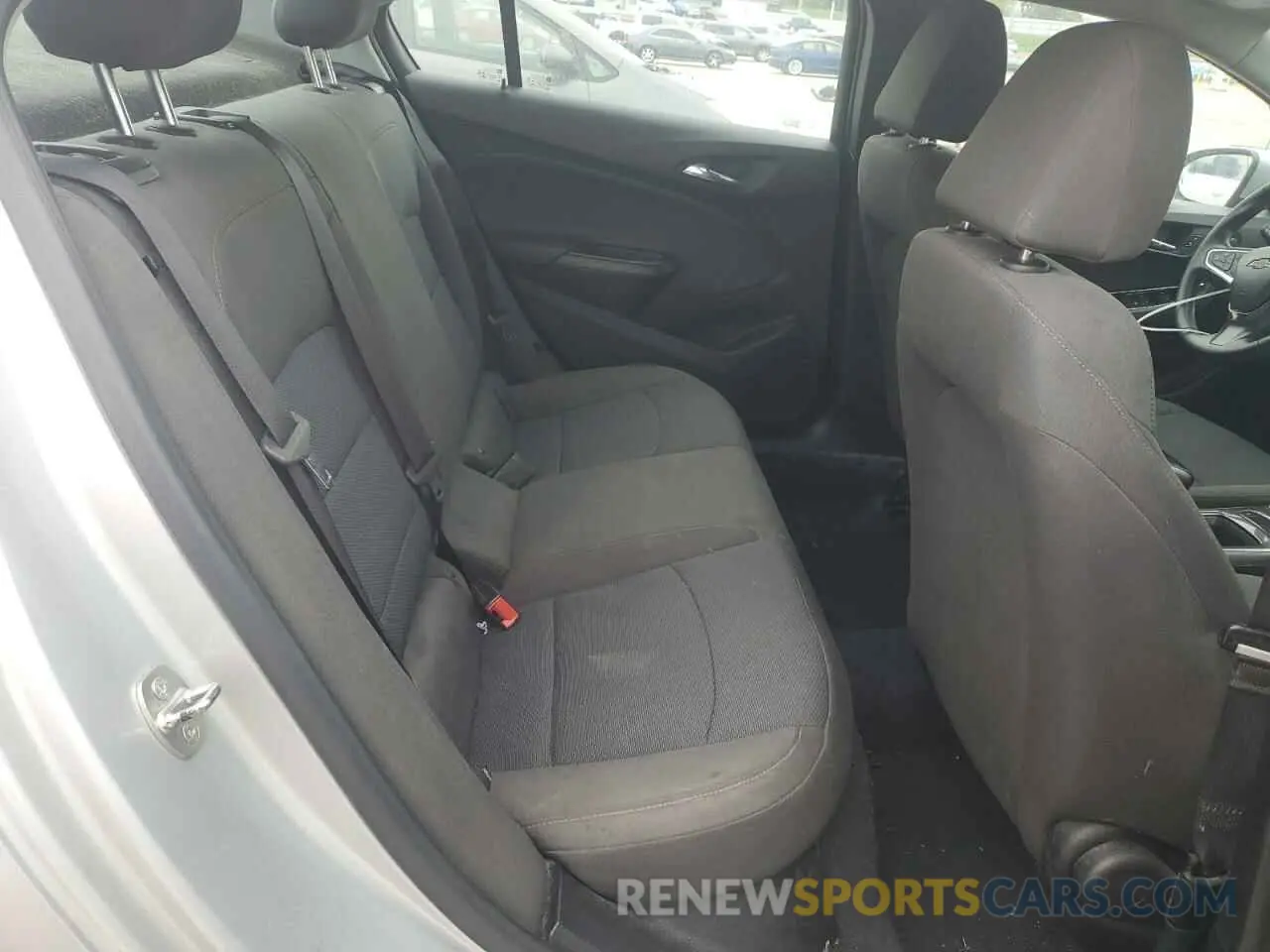 10 Photograph of a damaged car 1G1BC5SM4K7131724 CHEVROLET CRUZE 2019