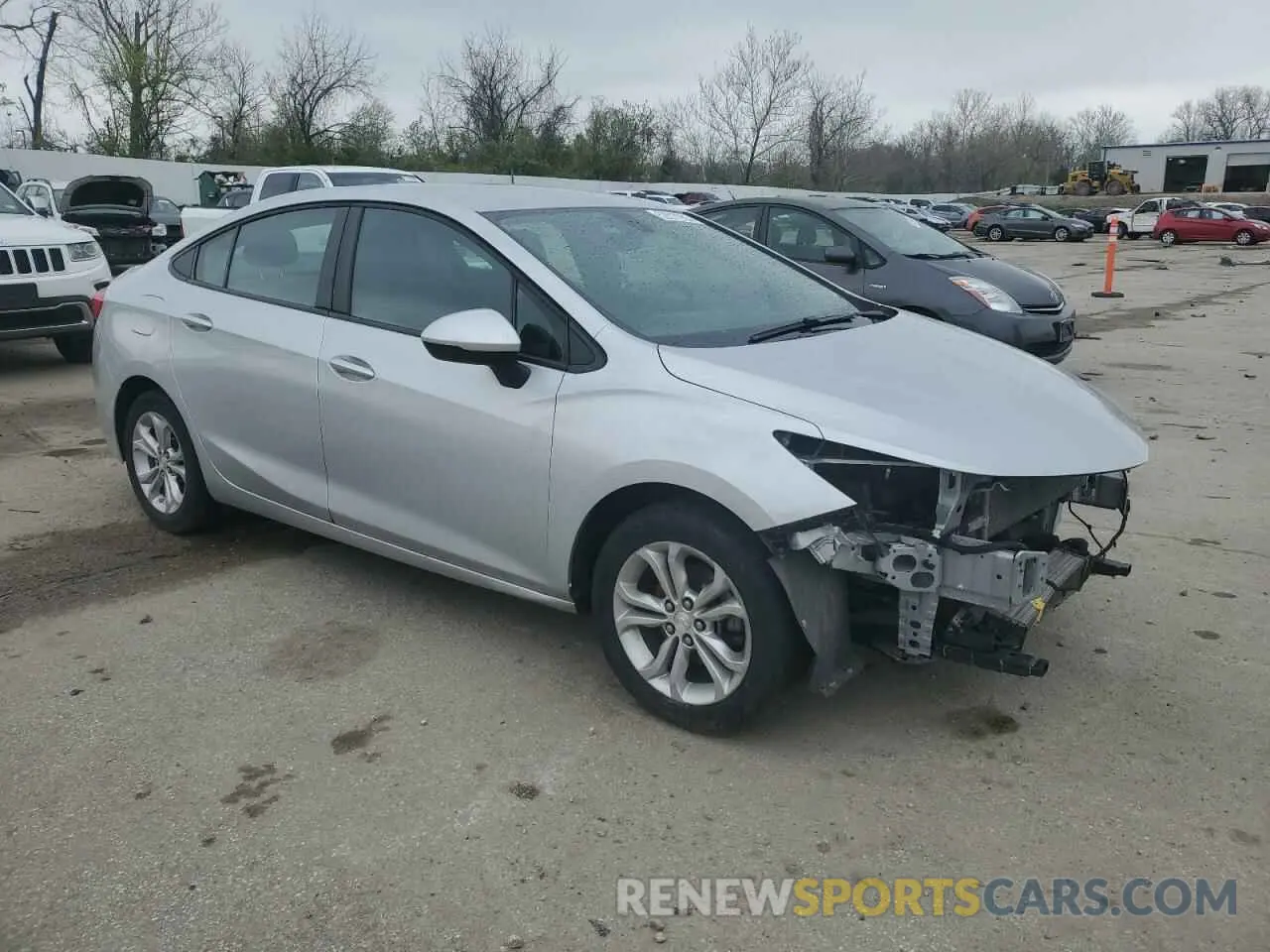 4 Photograph of a damaged car 1G1BC5SM4K7131724 CHEVROLET CRUZE 2019