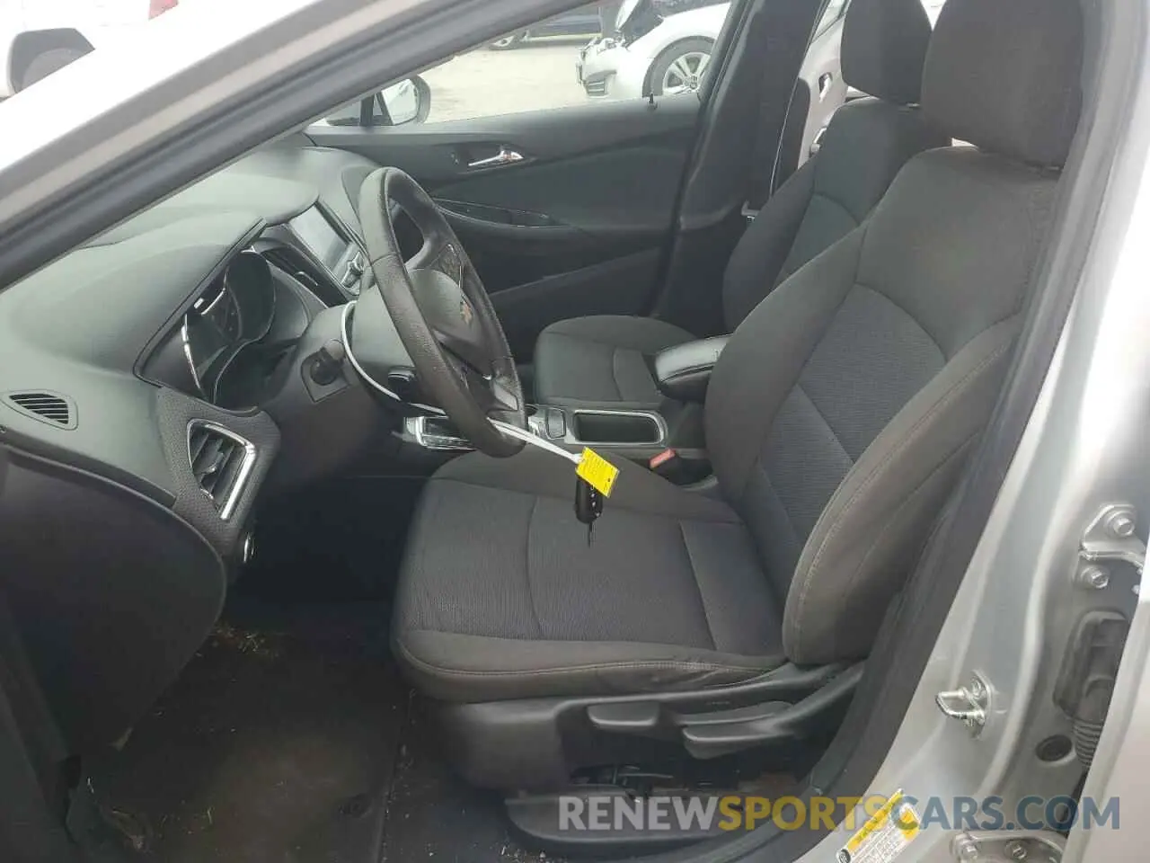 7 Photograph of a damaged car 1G1BC5SM4K7131724 CHEVROLET CRUZE 2019
