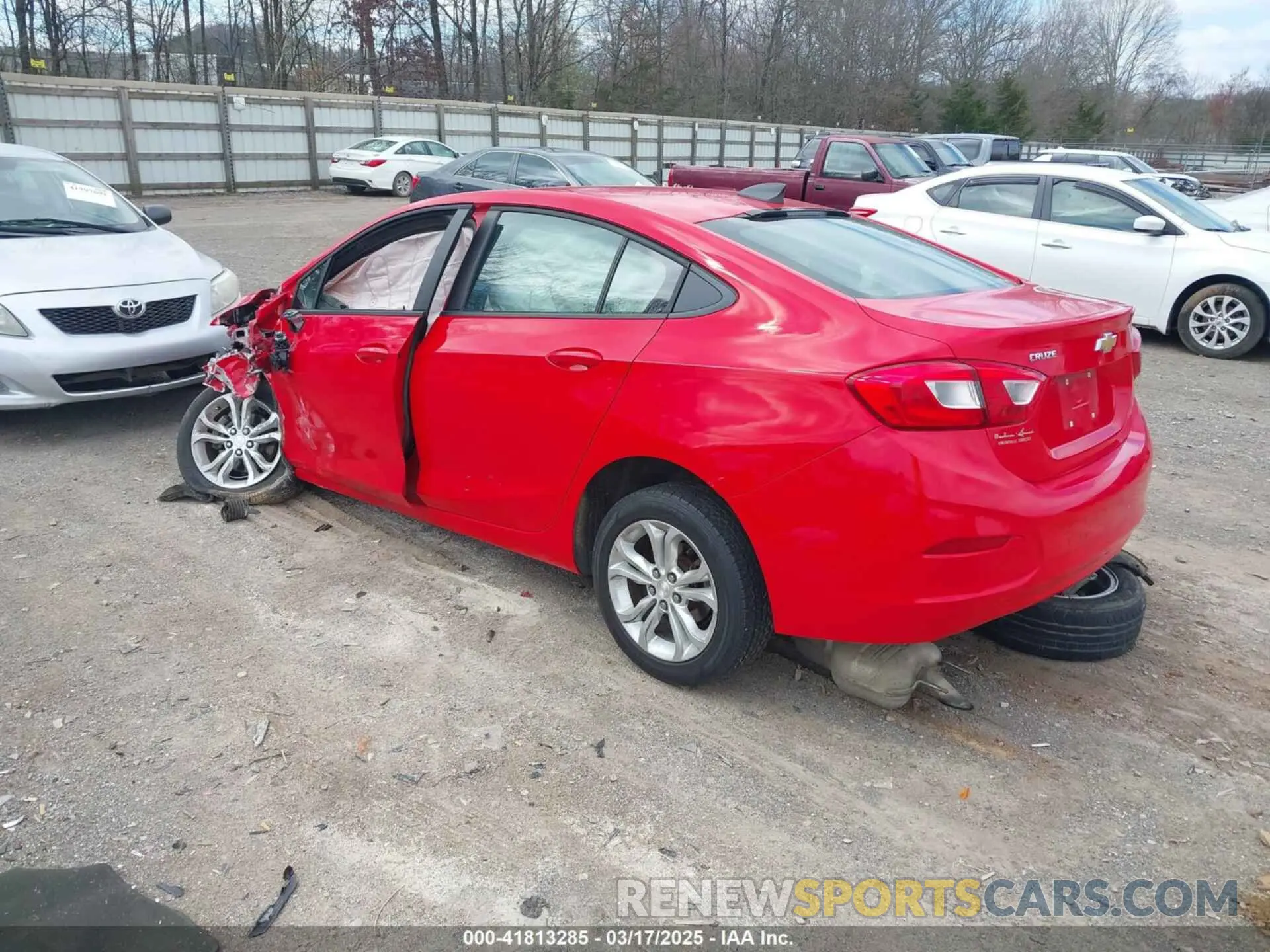 3 Photograph of a damaged car 1G1BC5SM4K7132159 CHEVROLET CRUZE 2019