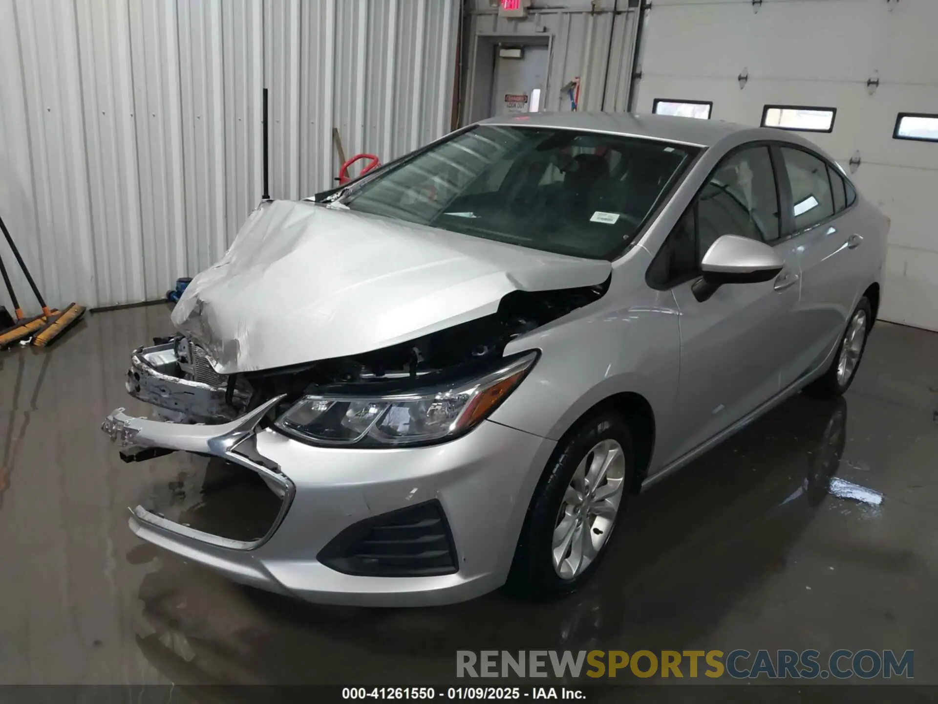2 Photograph of a damaged car 1G1BC5SM4K7140892 CHEVROLET CRUZE 2019
