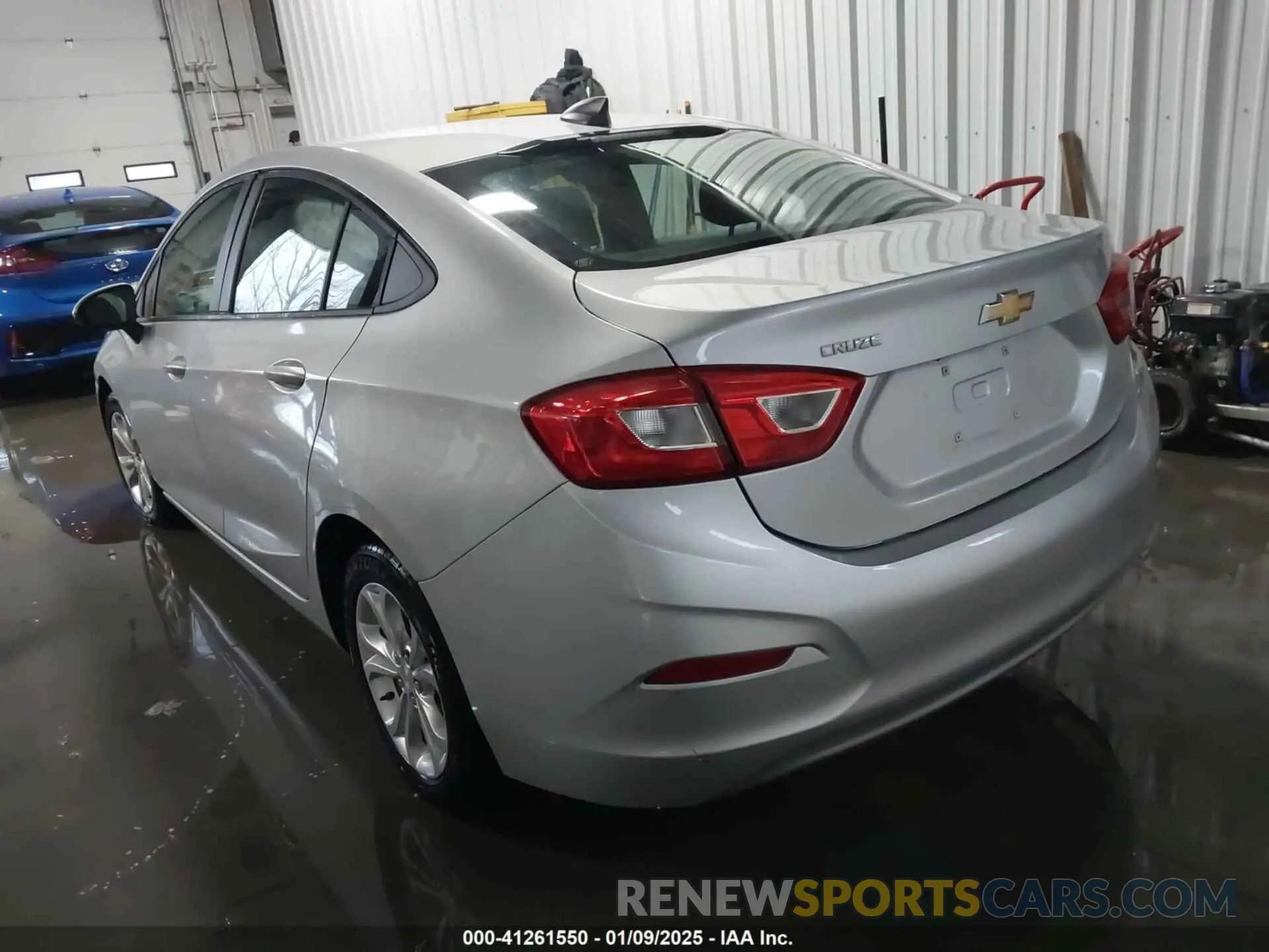 3 Photograph of a damaged car 1G1BC5SM4K7140892 CHEVROLET CRUZE 2019