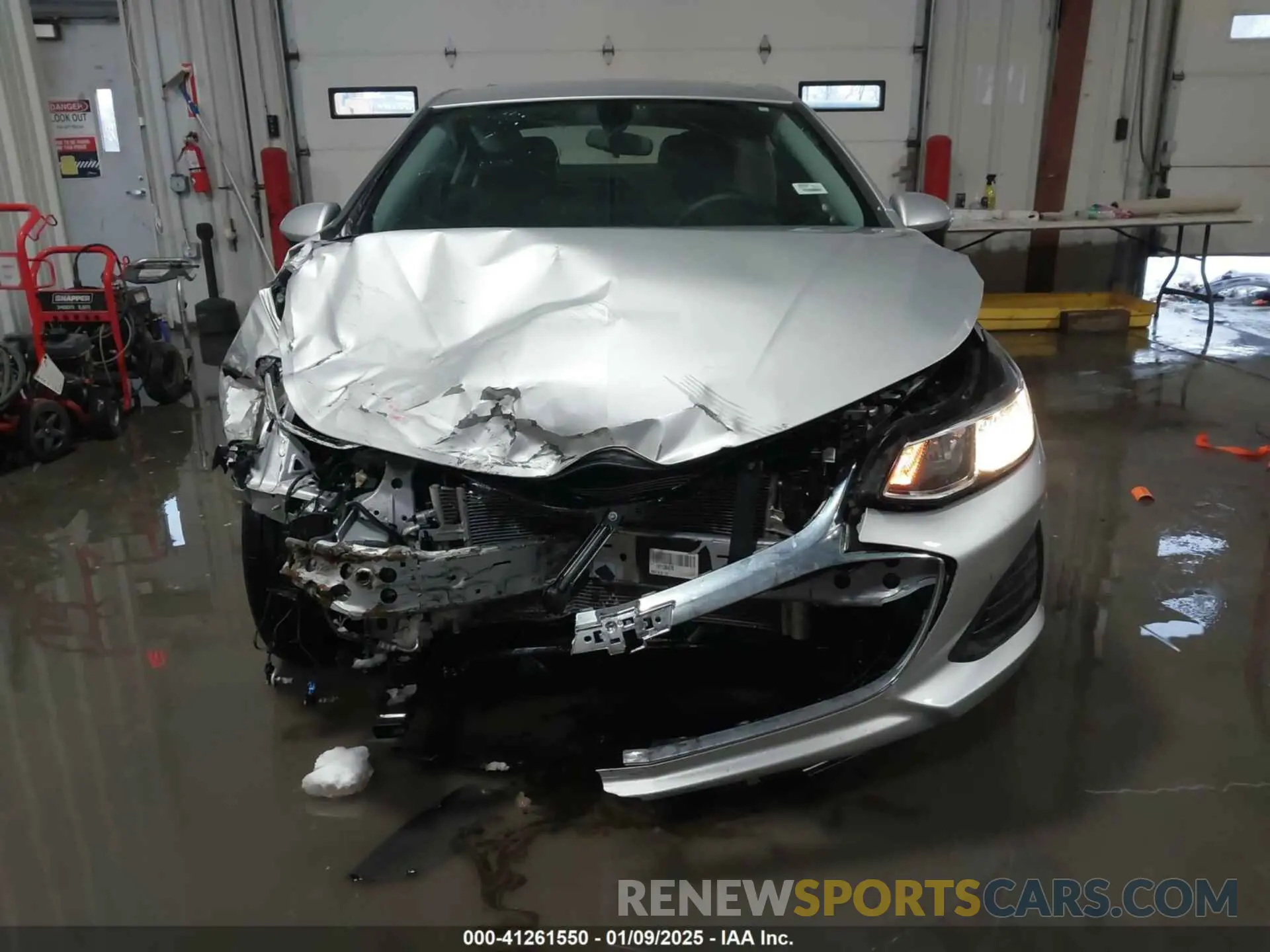 6 Photograph of a damaged car 1G1BC5SM4K7140892 CHEVROLET CRUZE 2019