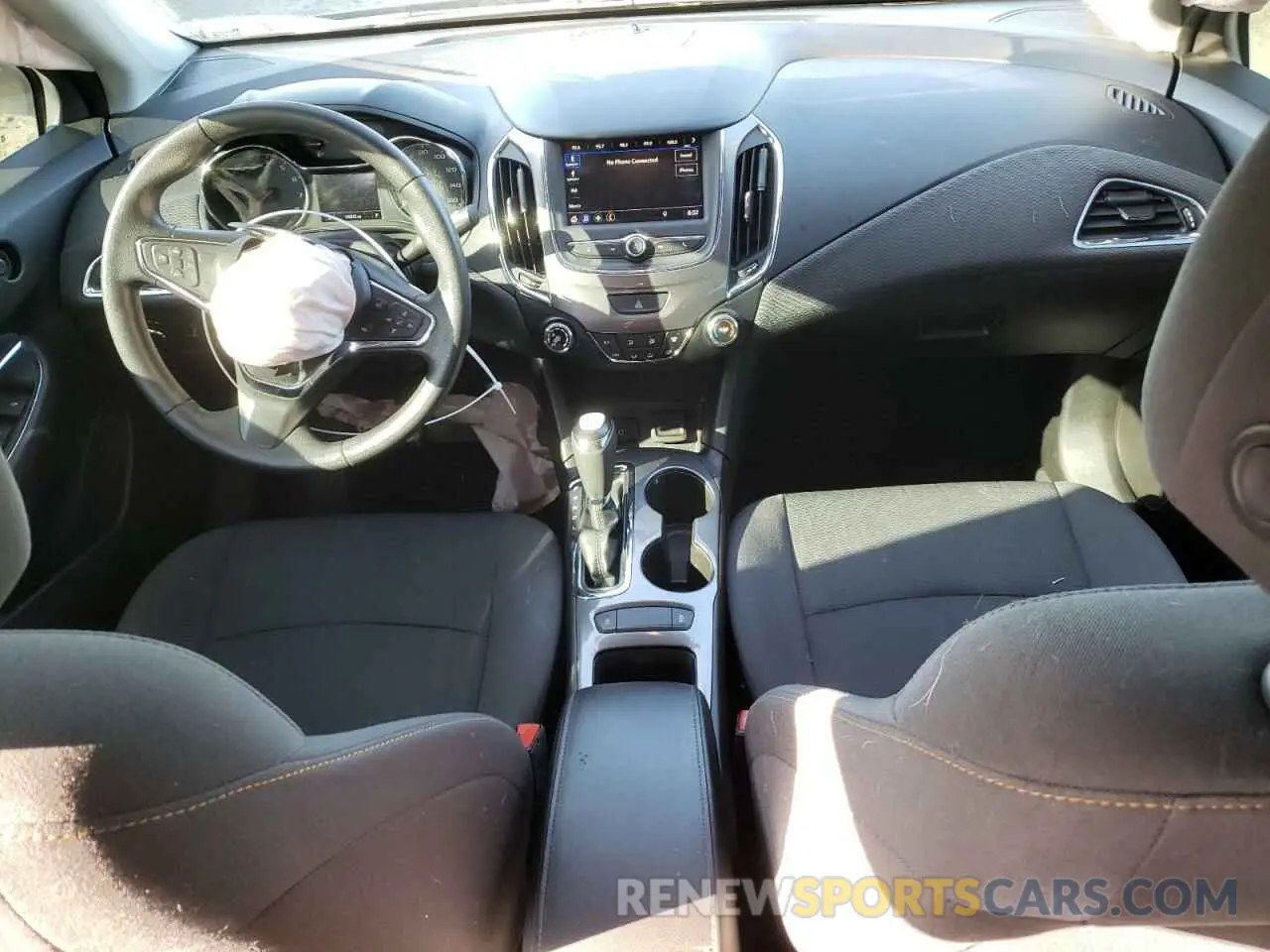 8 Photograph of a damaged car 1G1BC5SM4K7148541 CHEVROLET CRUZE 2019