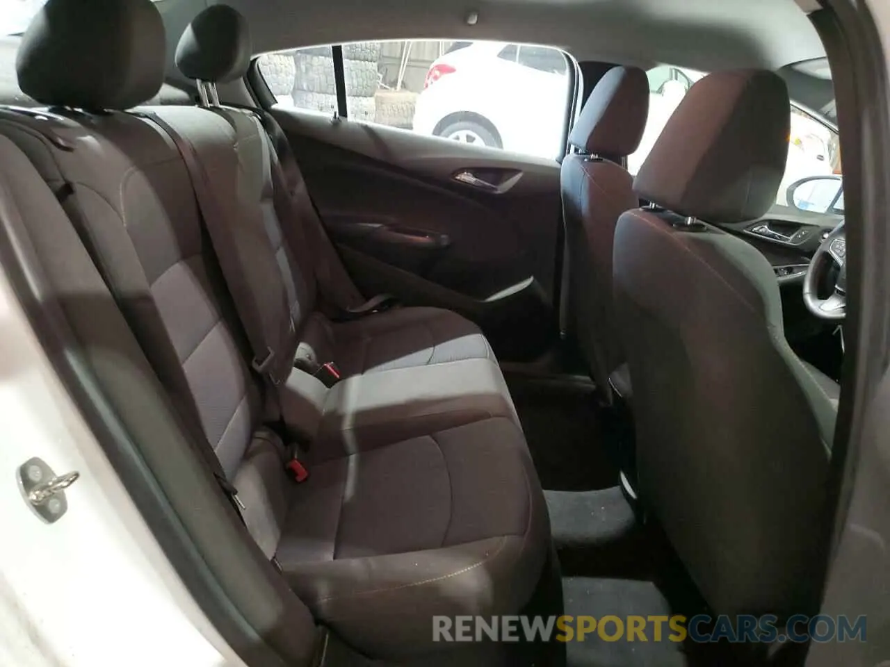 11 Photograph of a damaged car 1G1BC5SM4K7153142 CHEVROLET CRUZE 2019