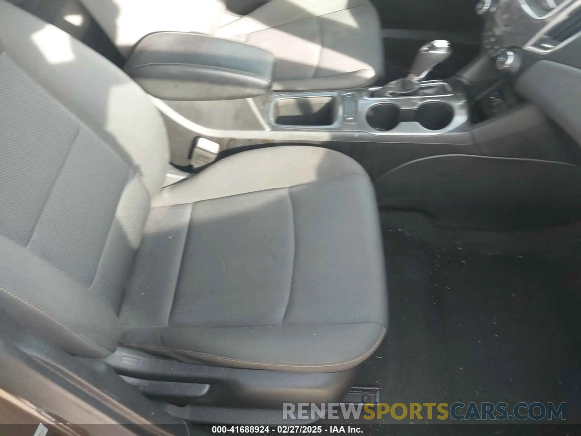 5 Photograph of a damaged car 1G1BC5SM5K7106699 CHEVROLET CRUZE 2019